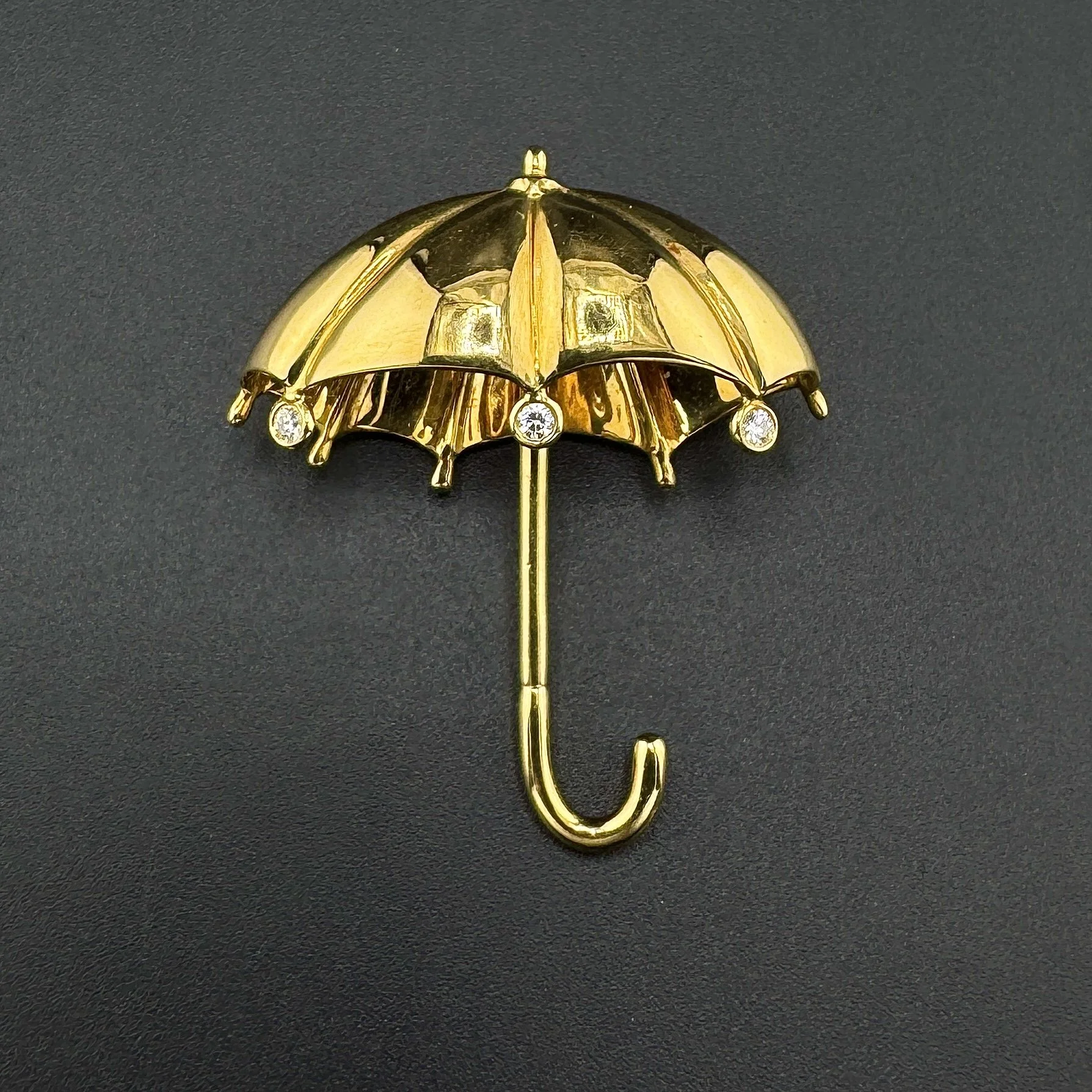 TIFFANY & CO DIAMOND UMBRELLA PIN - 18K YELLOW GOLD - POUCH