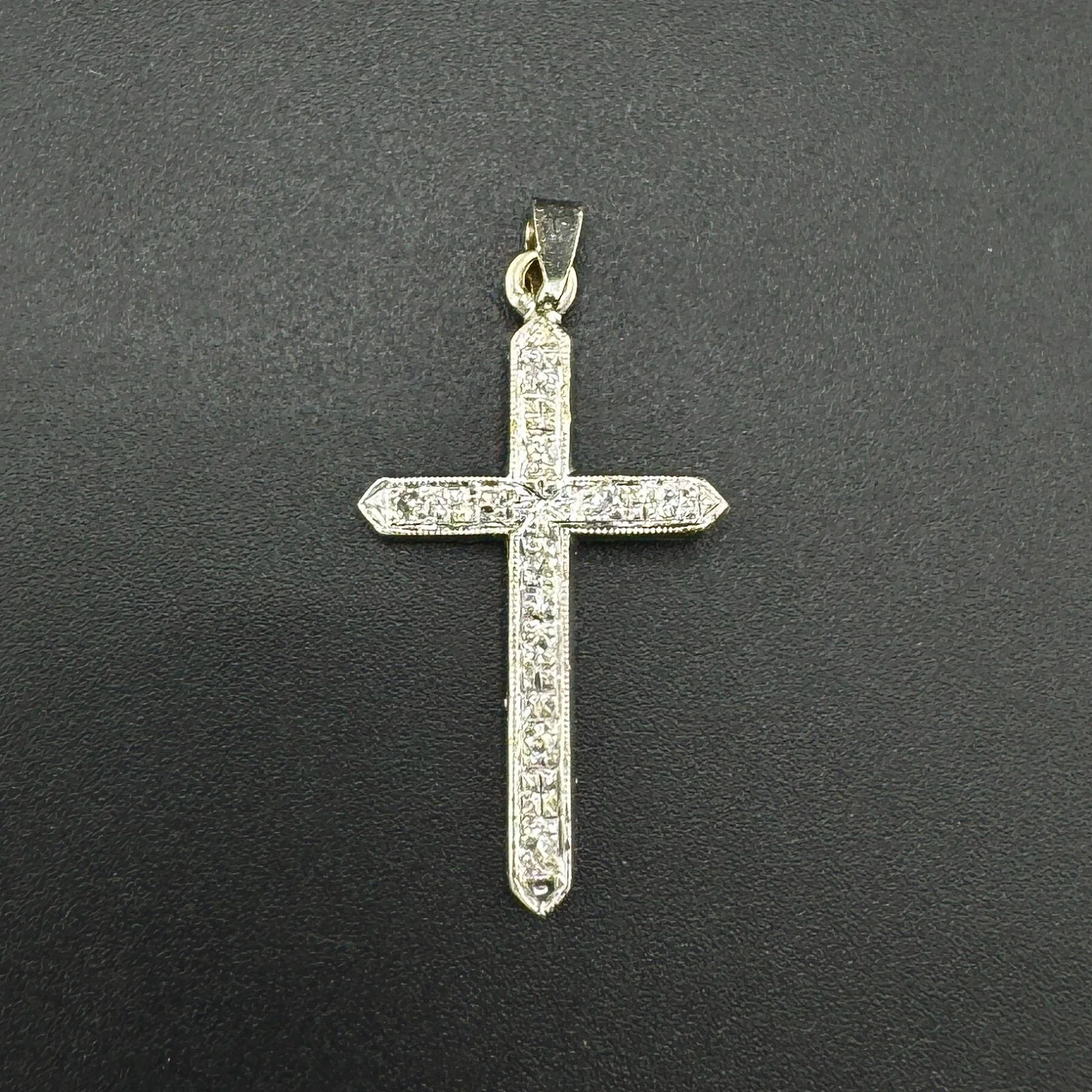 CROSS WG.webp