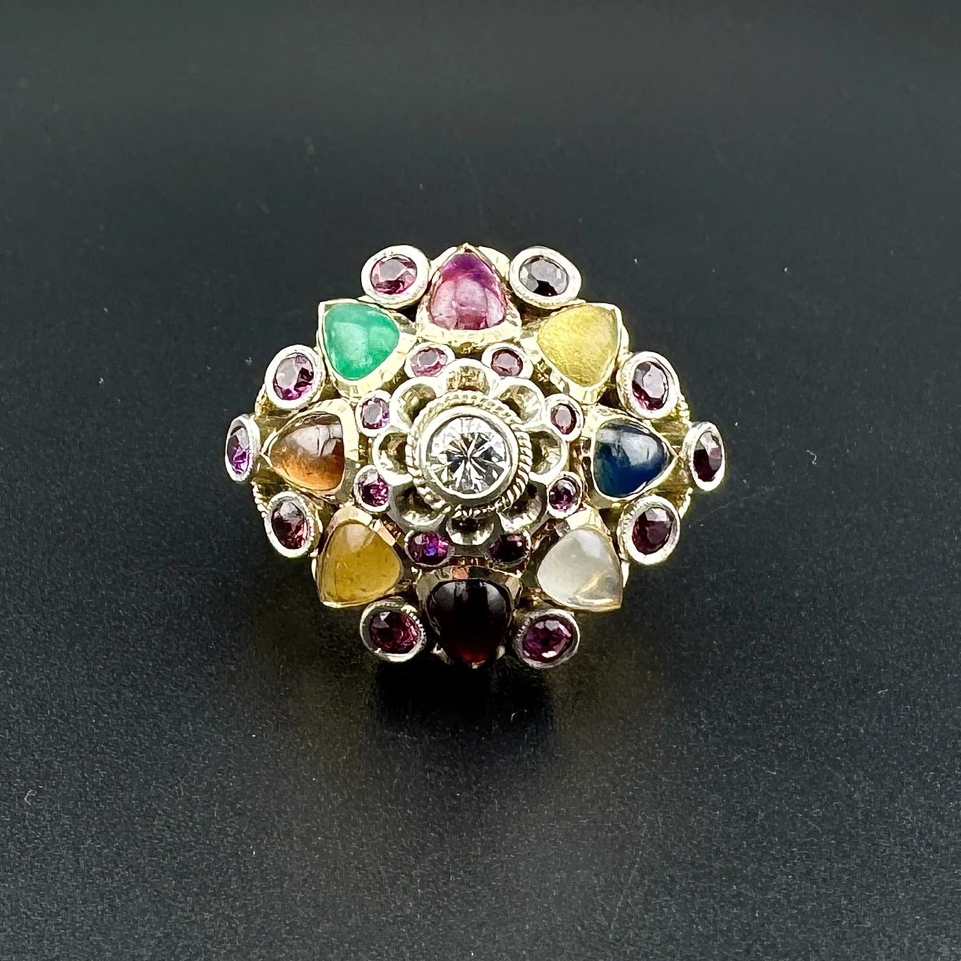 1.9CTW ROUND RUBY & 0.20CT ROUND DIAMOND GYPSY RING - 14K YG / WG - SZ 8.5