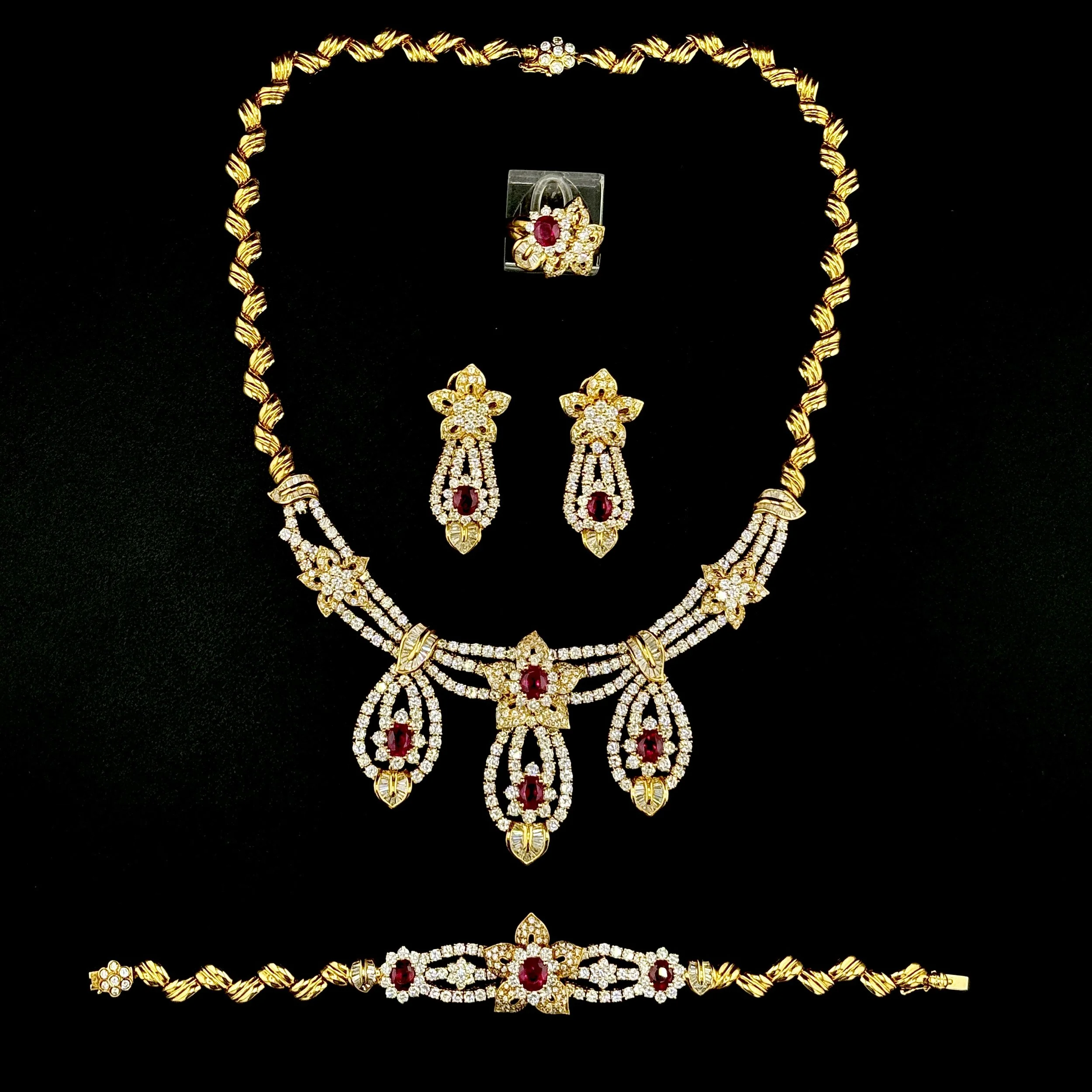 29.97CTW DIAMOND & 10.86CTW RUBY NECKLACE / BRACELET / RING / EARRINGS SET 18K