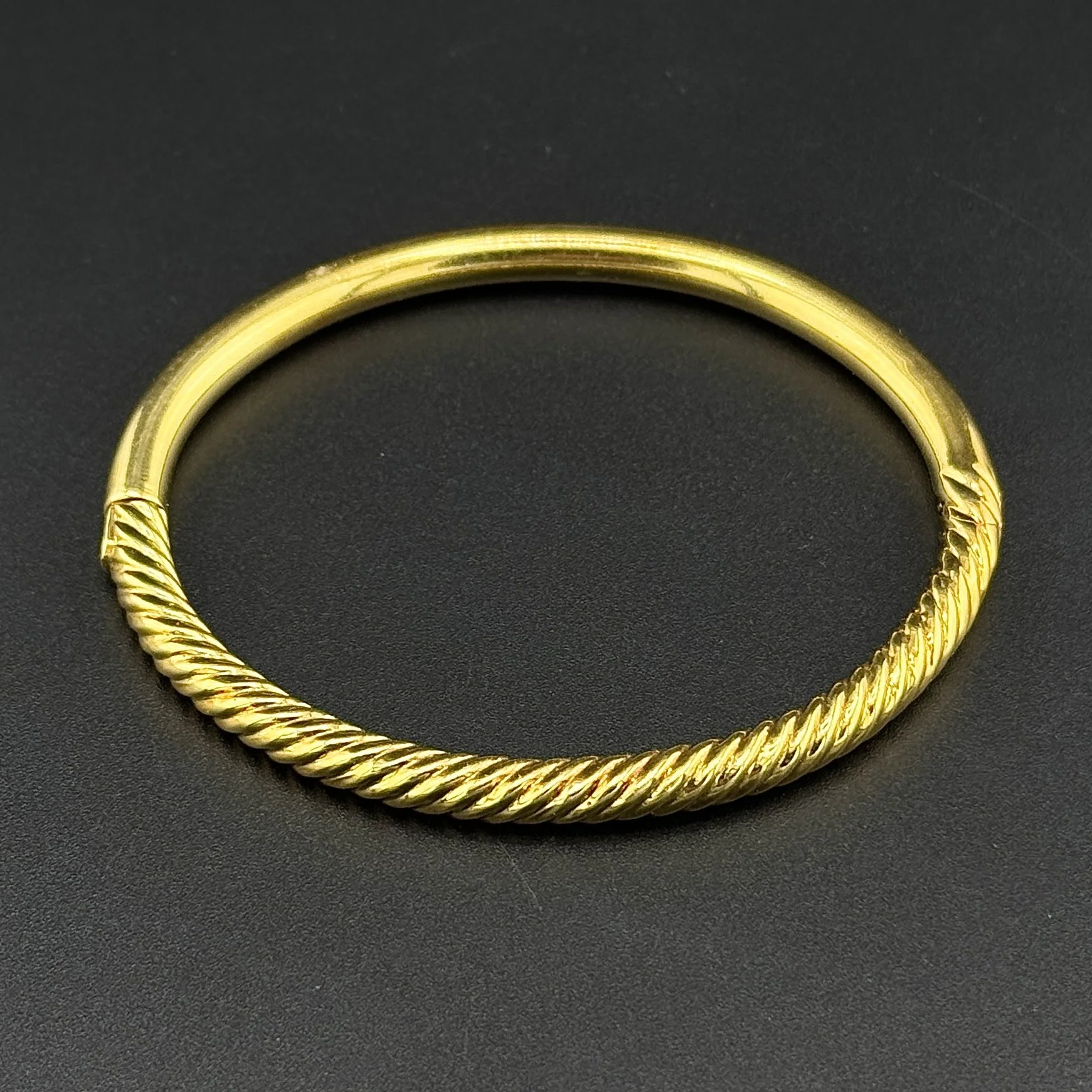 DAVID YURMAN SCULPTED CABLE BANGLE BRACLET - 18K YELLOW GOLD