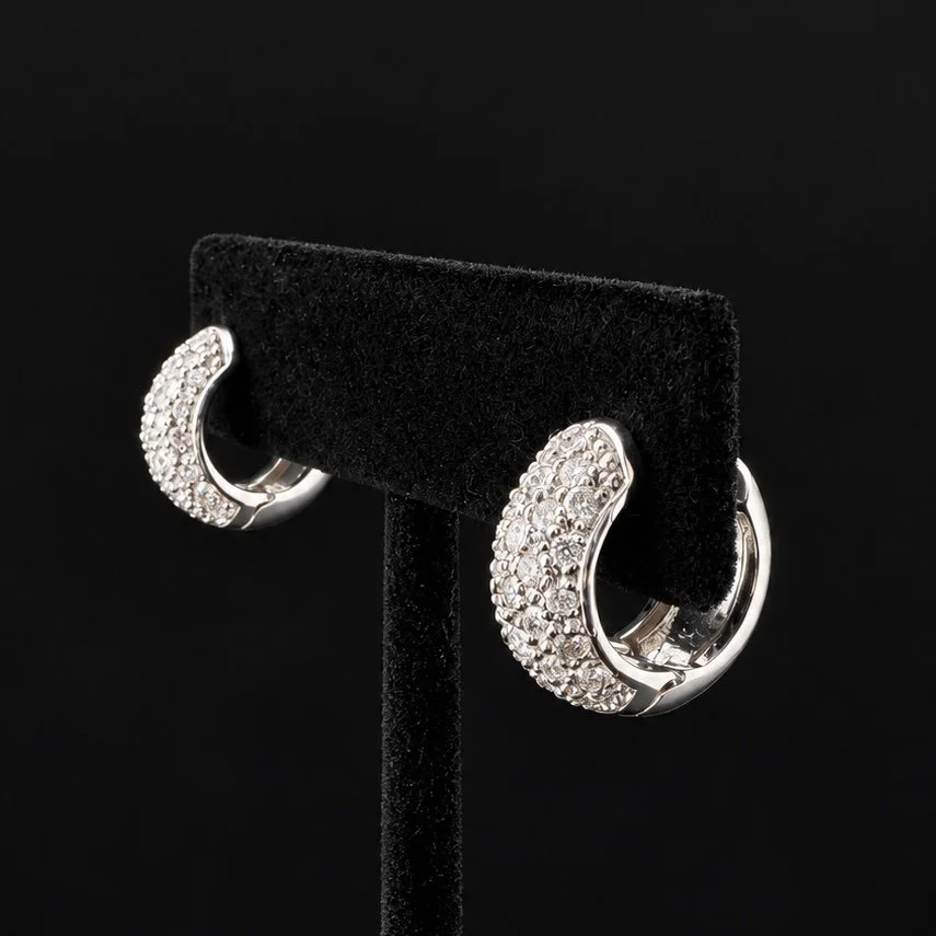 EAR4.jpg