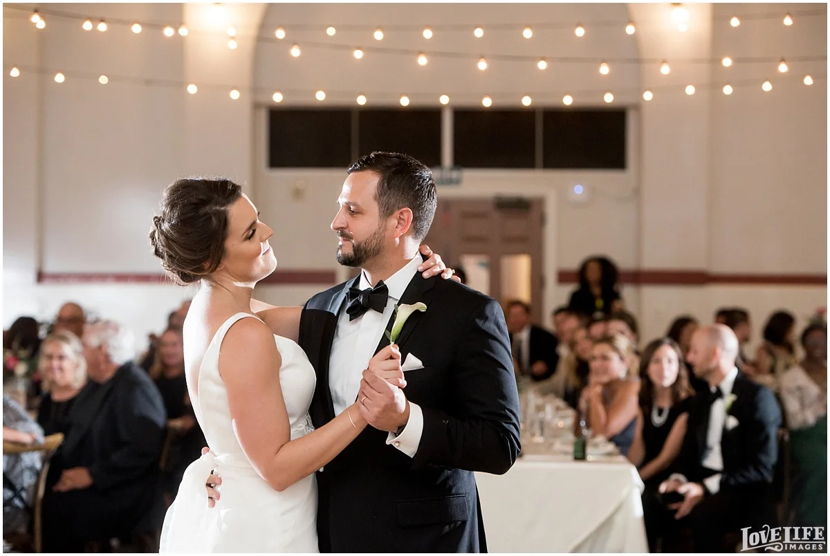 Eastern Market DC Wedding first dance.jpg