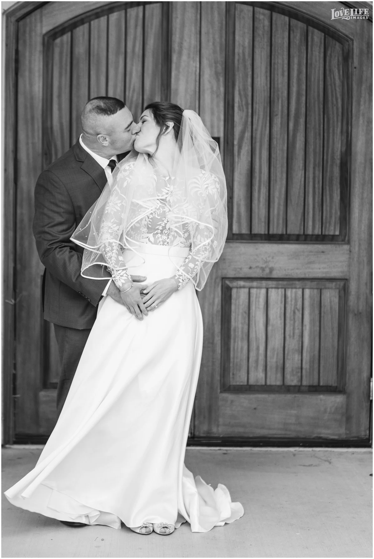 Breaux Vineyards VA Wedding_0006.jpg
