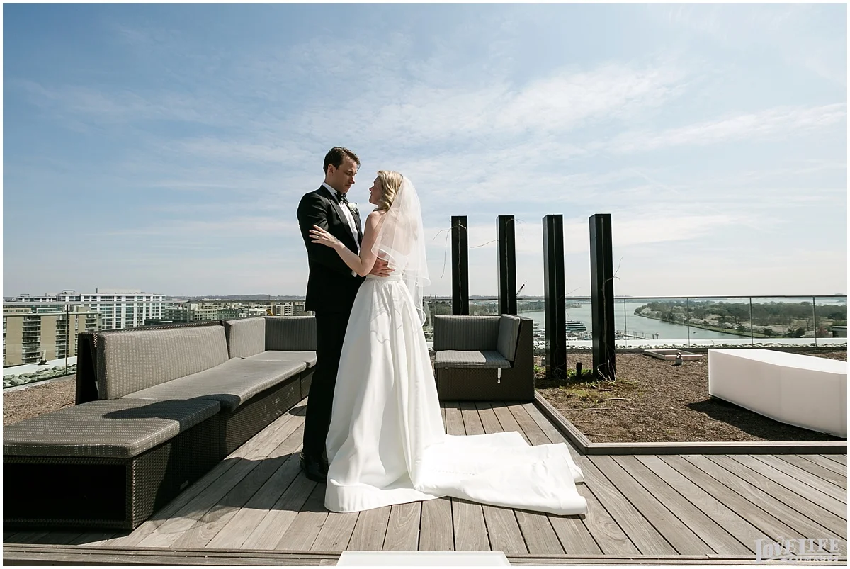 Spring District Winery DC Wedding_0010.jpg
