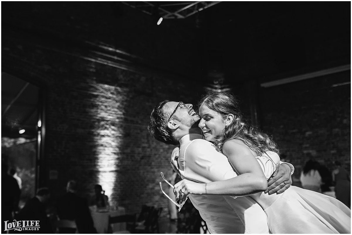 AVAM-Baltimore-Wedding_0016.jpg