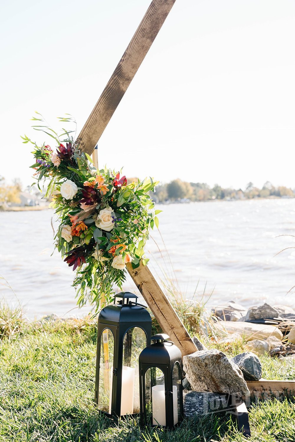 fall-waterfront-private-home-virginia-wedding-same-sex-couple-love-life-images-0015.jpg
