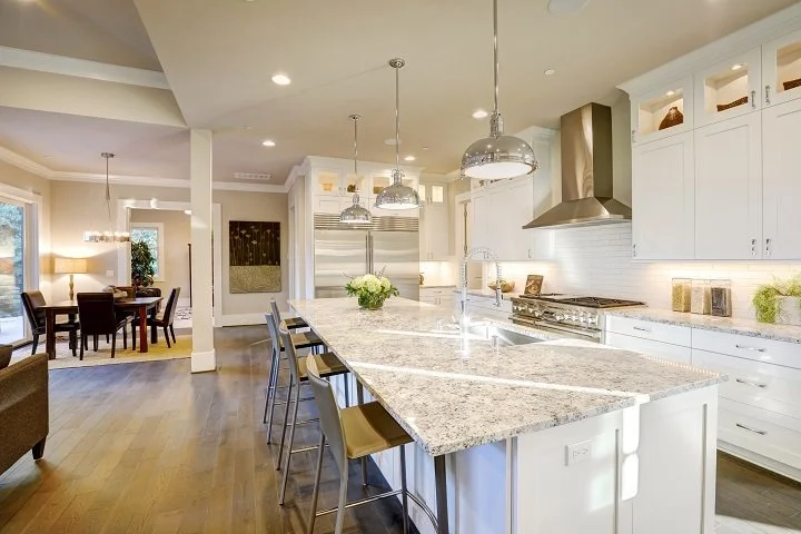 4 Effective Ways to Save Money on New Kitchen Countertops