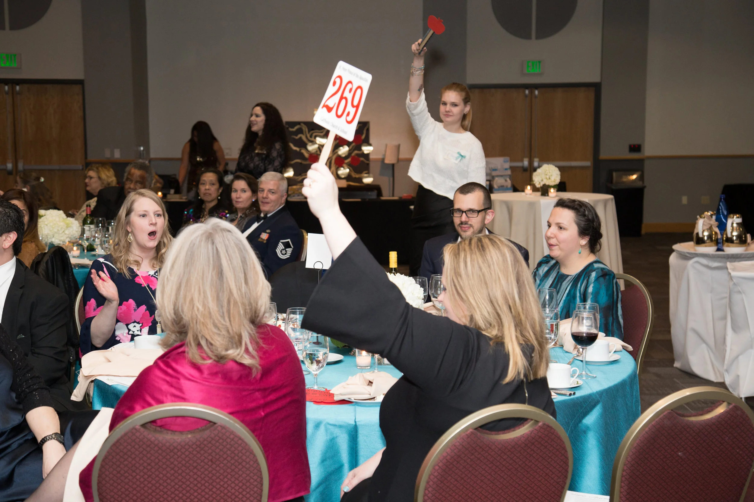 Gala Friends (10 of 33).jpg