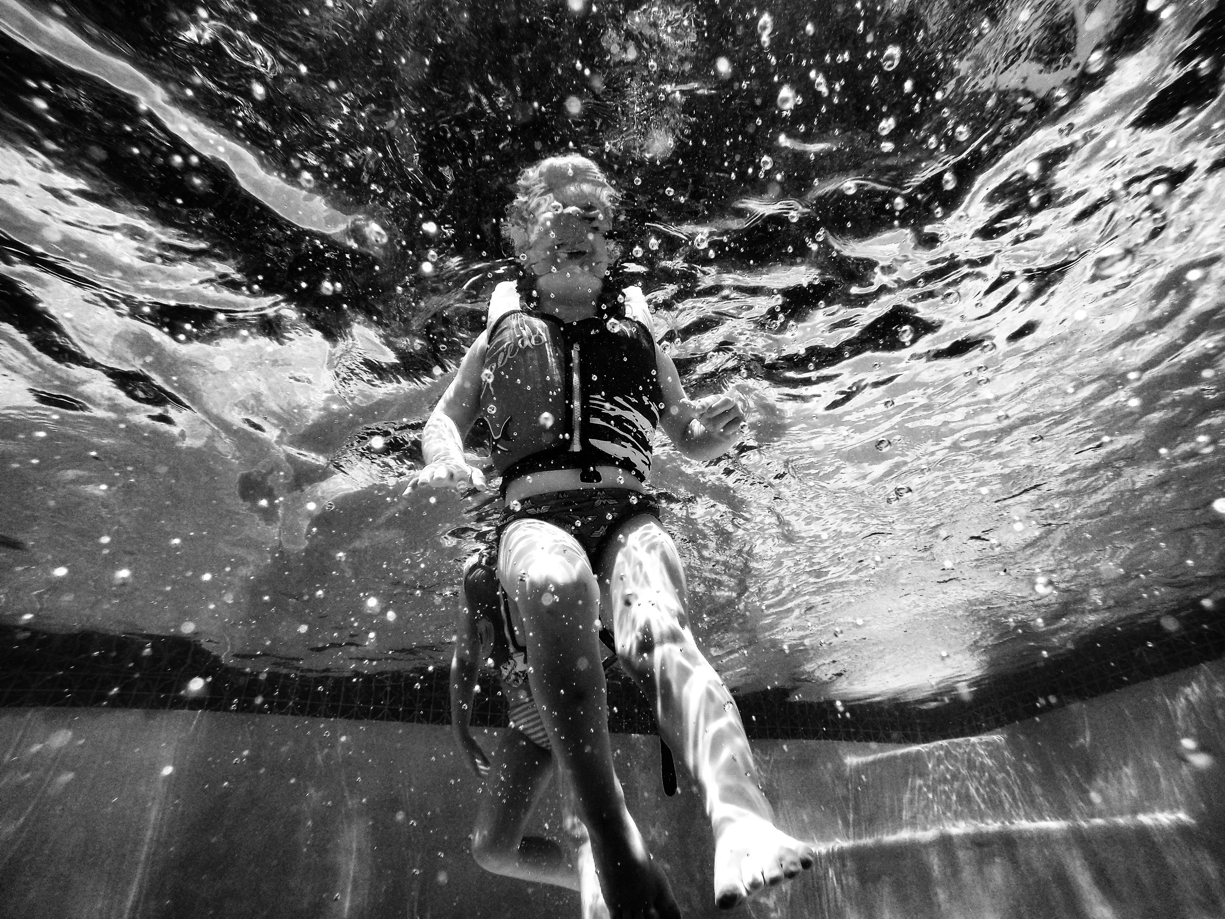 Black and White Underwater (1 of 4).jpg