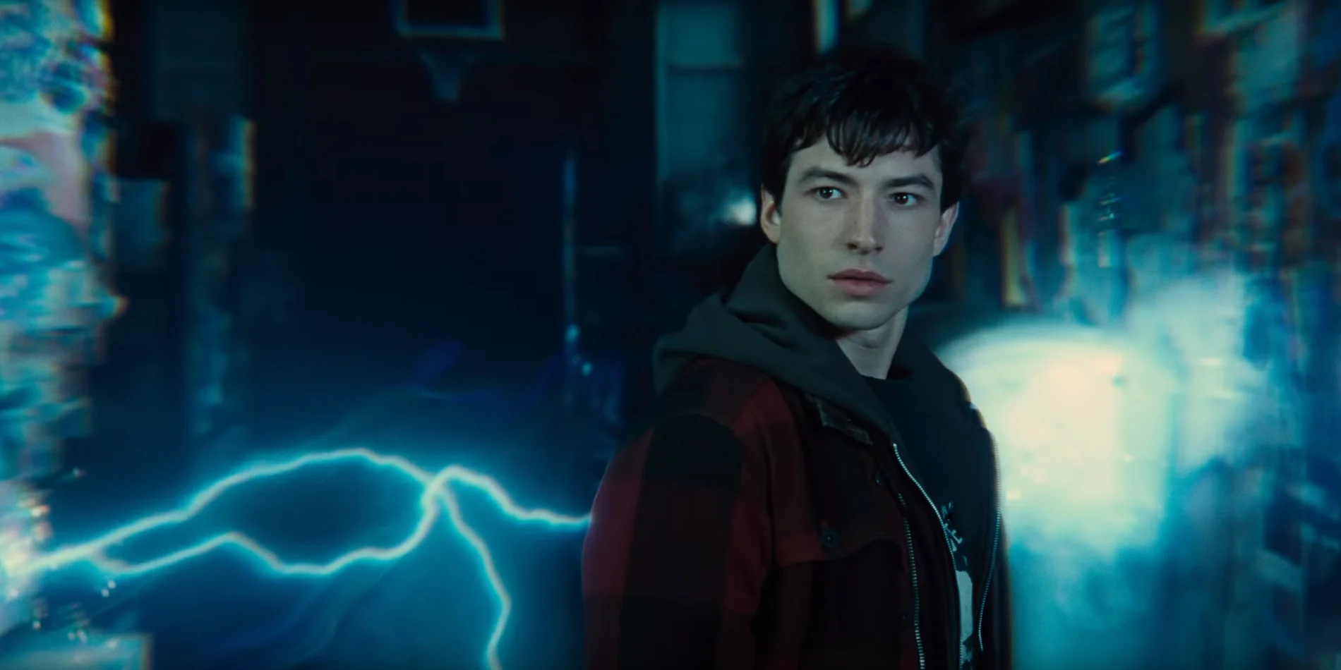Ezra-Miller-as-Barry-Allen-in-the-Justice-League-trailer.jpg