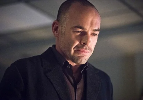 arrow-season-4-paul-blackthorne-02-600x421.jpg