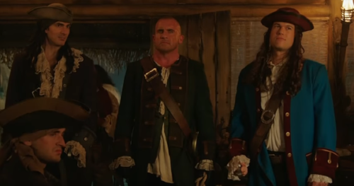 Screenshot-from-DCs-Legends-of-Tomorrow-3x12-Promo-The-Curse-of-the-Earth-Totem.png