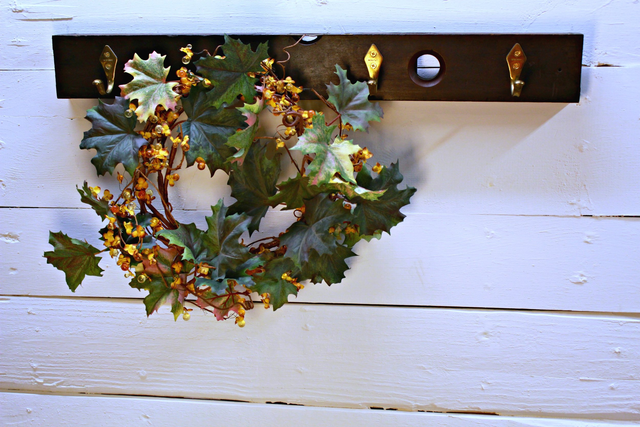 4hookLevelGrapeWreathPM1small.jpg