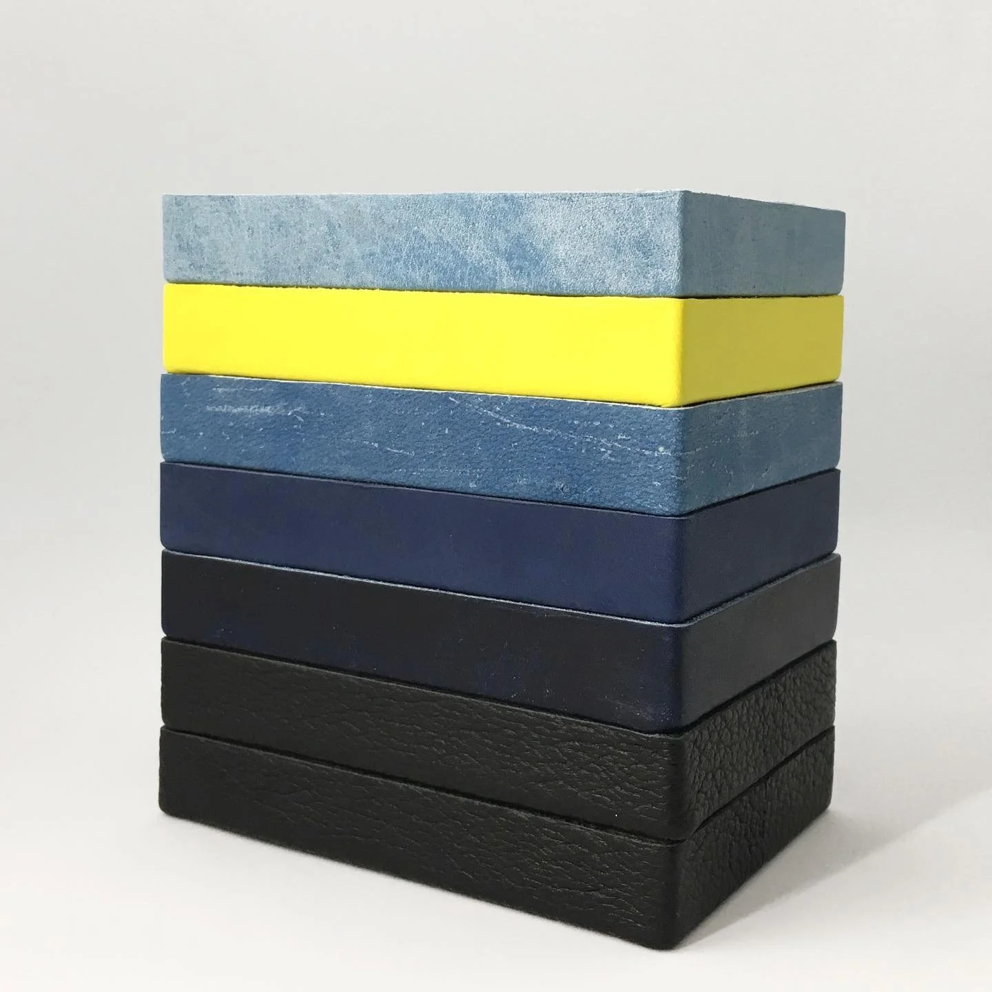 ARCHIVE

A production of leather pedestals turned into a not longlasting art installation.

2020 @eccoleather
-------------------------------
#pedestals #display #isetan #japan #eccoleather #production #art #installation #prototyping #imakestuff #des