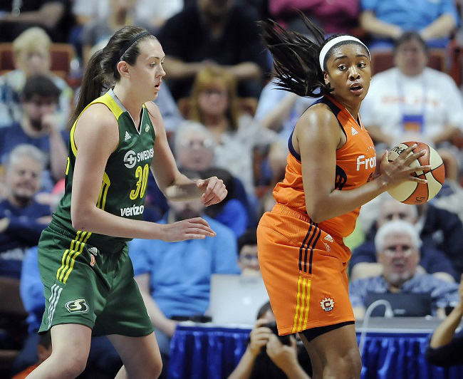 Breanna Stewart and Mogran Tuck 