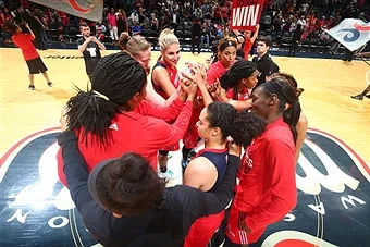mystics huddle.jpg