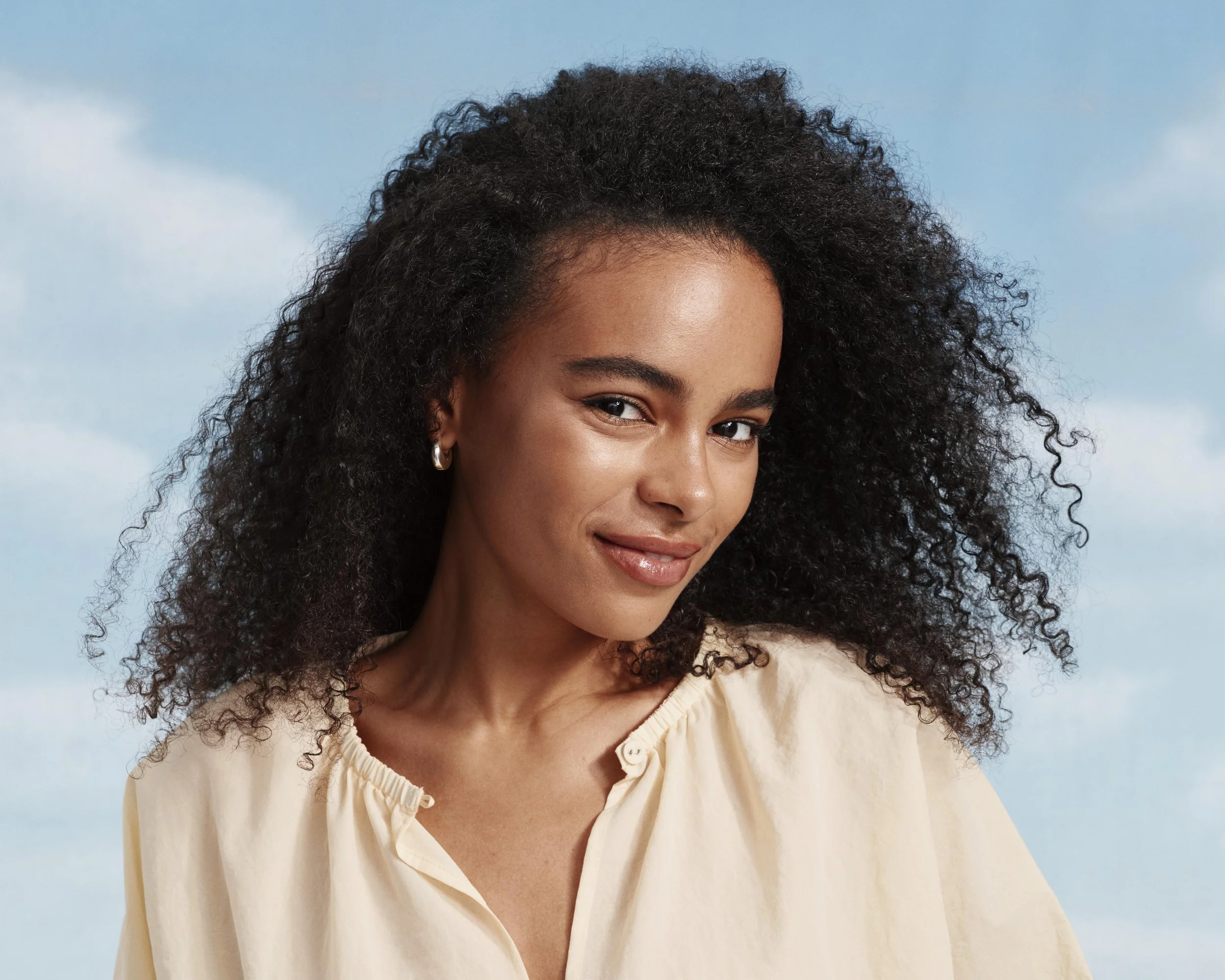 BM_1H26_CRSTS_Model_SARAH_Studio_0121_v3NORDIC_QC_R300 copy.jpg