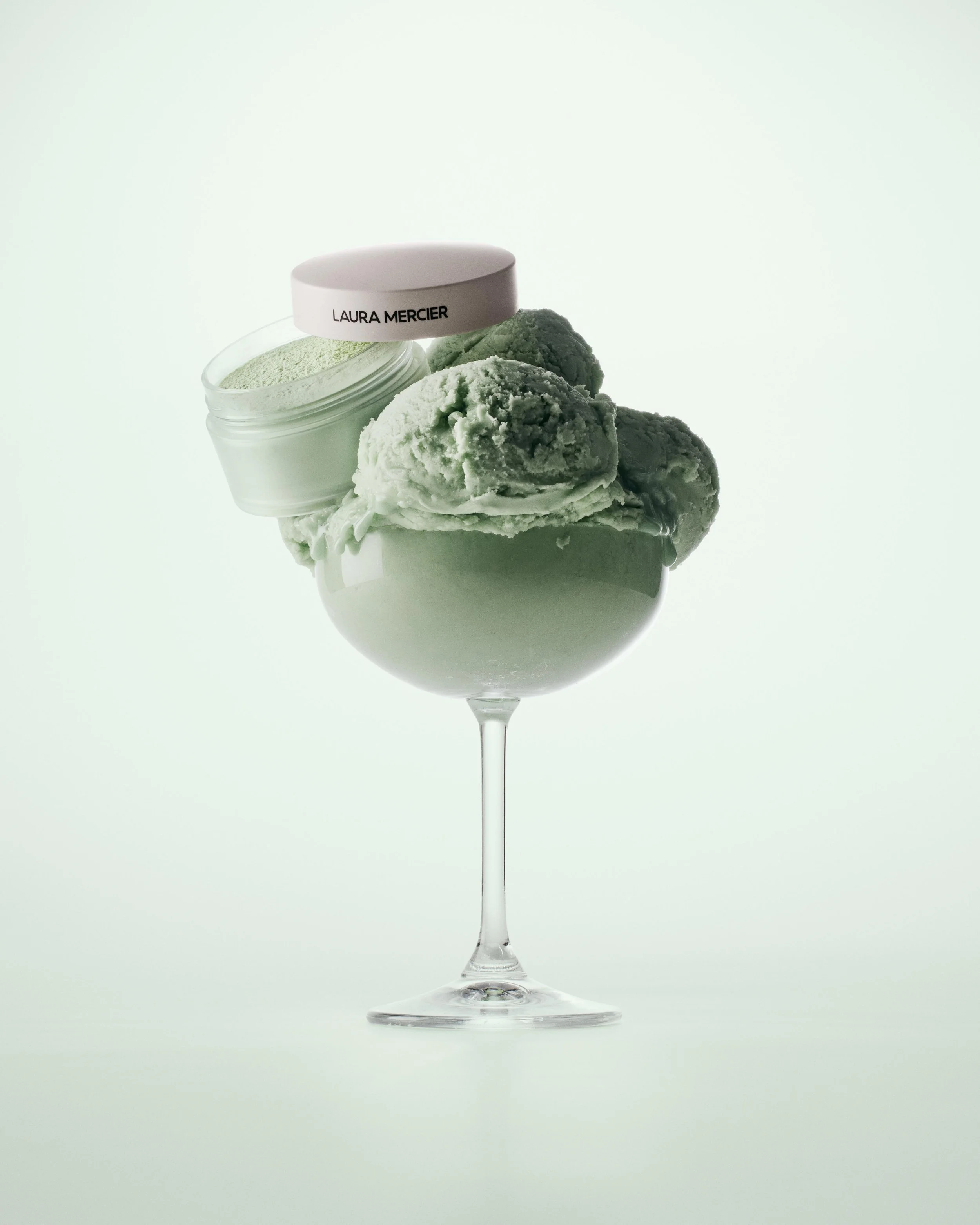 LM_1H26_TLSPUB_MINT_SENSORIAL_R300 copy.jpg