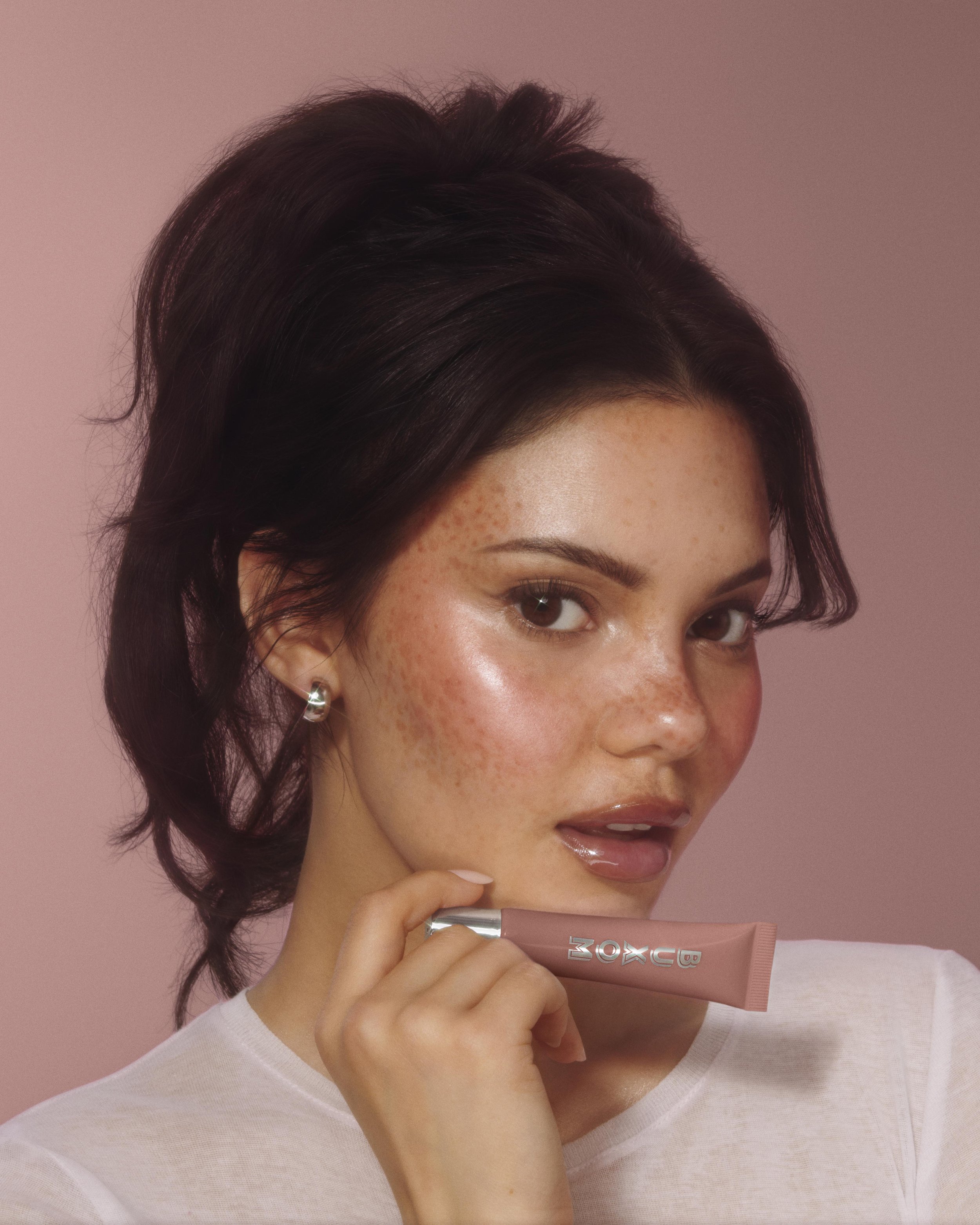 BX_2H25_PFLM_Model_Clear_GabrielaDeJesus_A_R300 copy.jpg