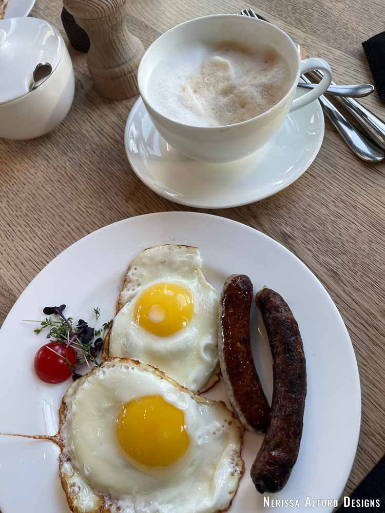 Bamberg-HotelNepomukBreakfast-NerissaAlfordDesigns.jpg