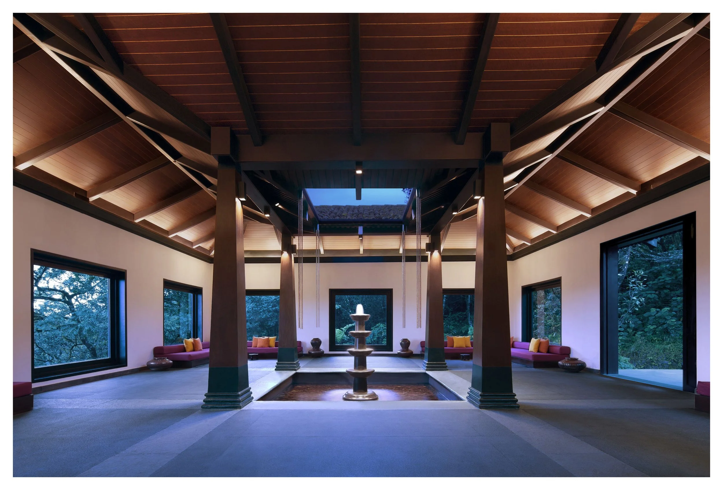 TVC_Courtyard_0060.jpg