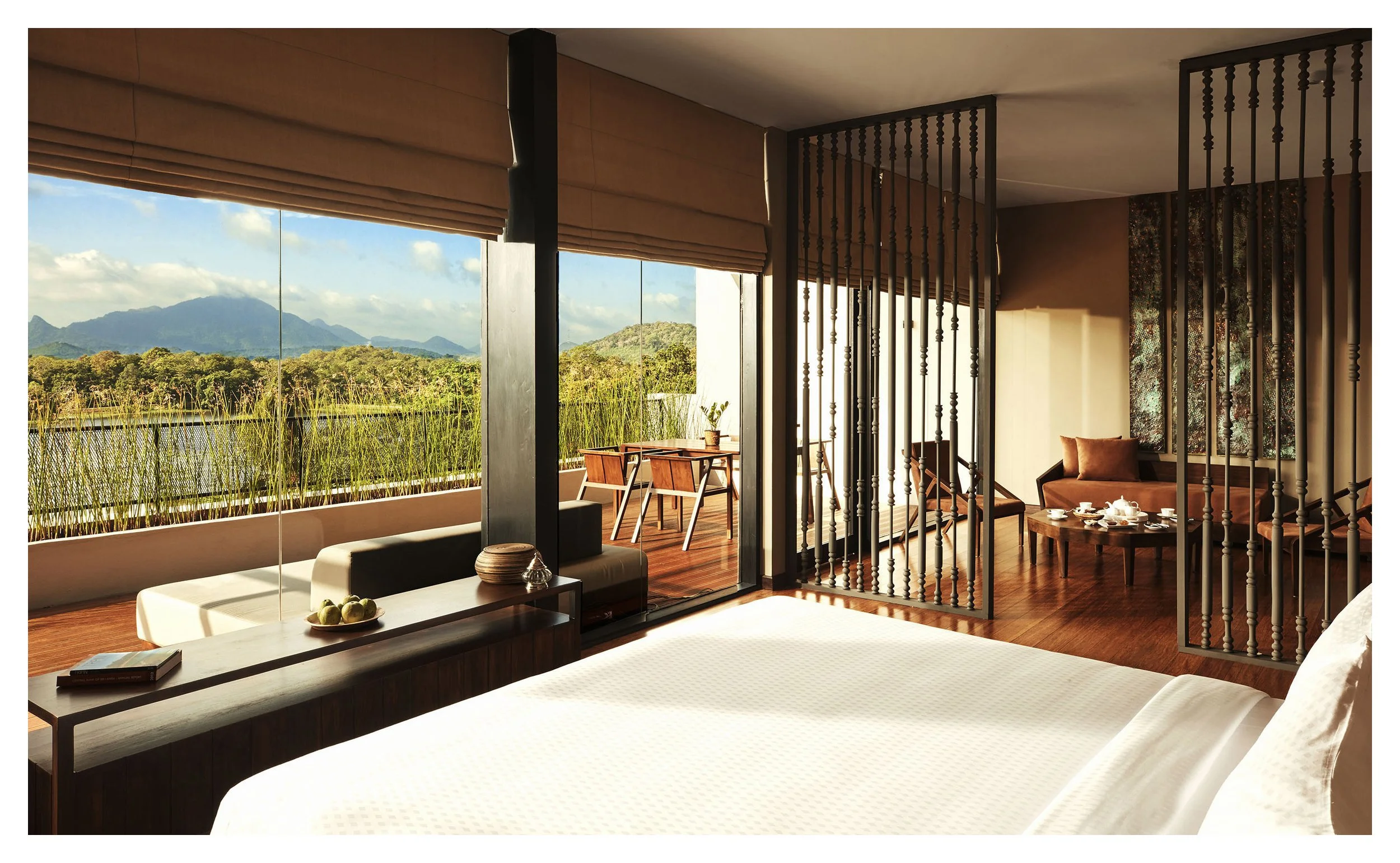 JLD_Suite515_Bed1_1944.jpg