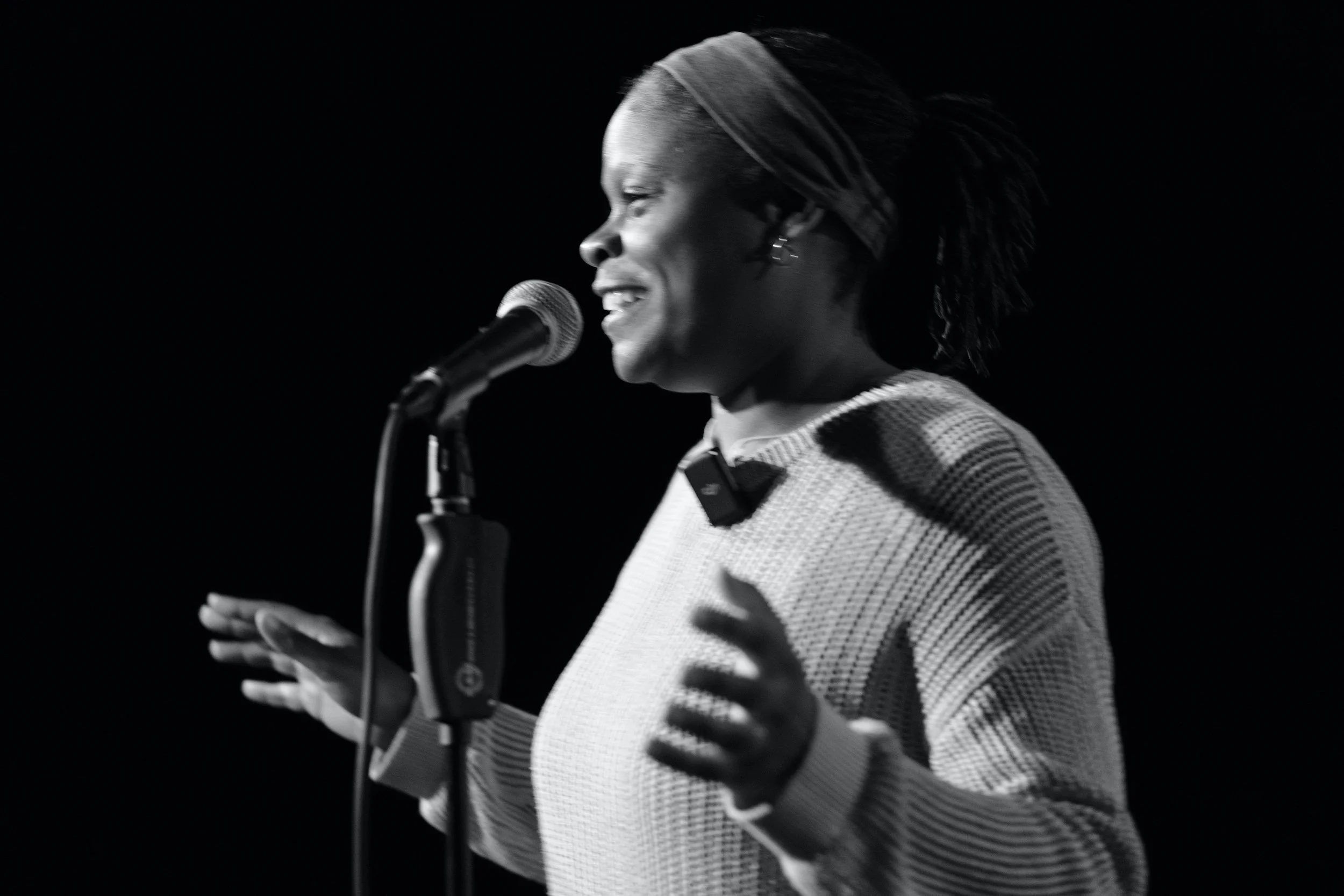 Meet your show host Veronica Louis, founder of Unmaking Boxes