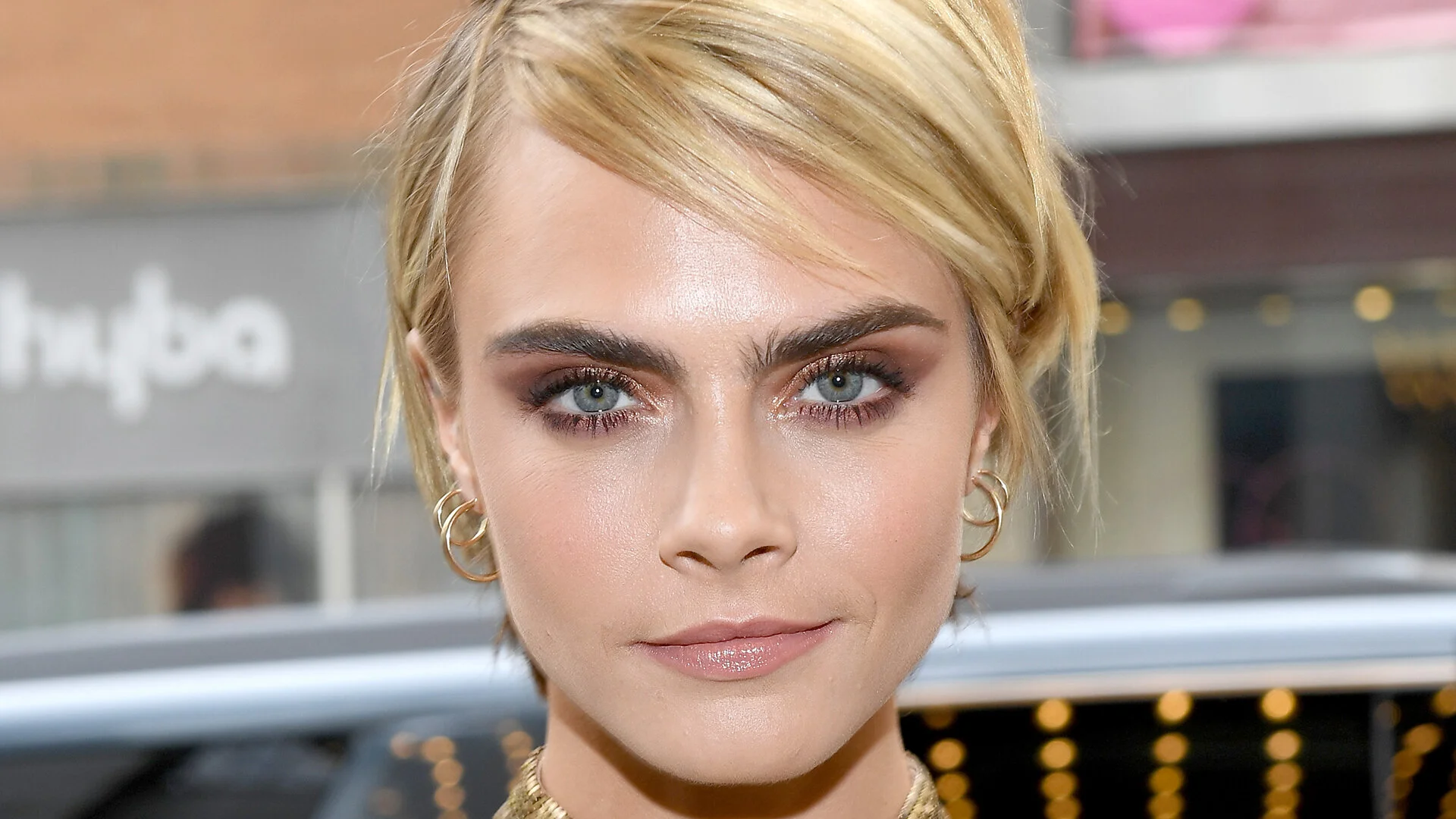 soap brows with liquid soap