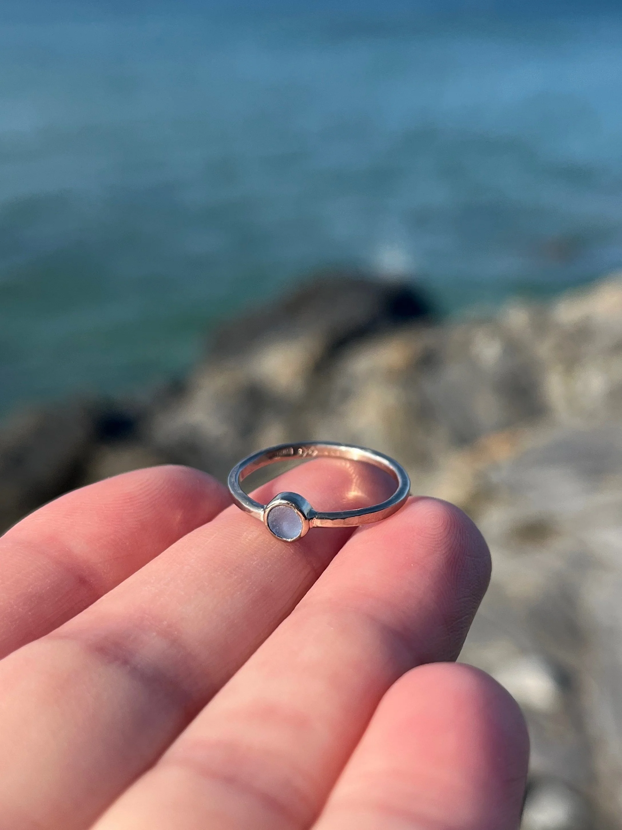 size K dainty sea salt mini 18ct white gold