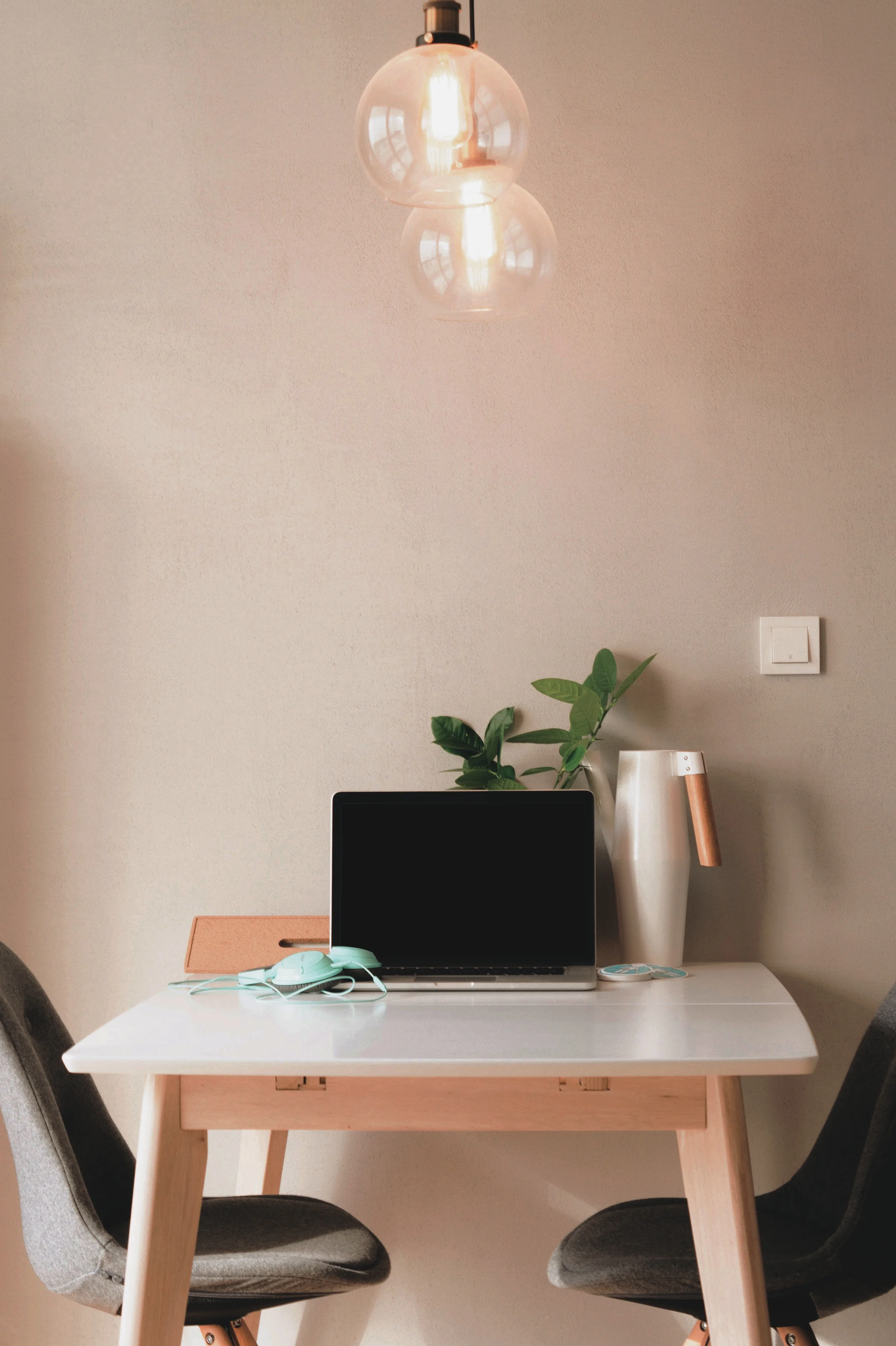 peach-desk.jpg