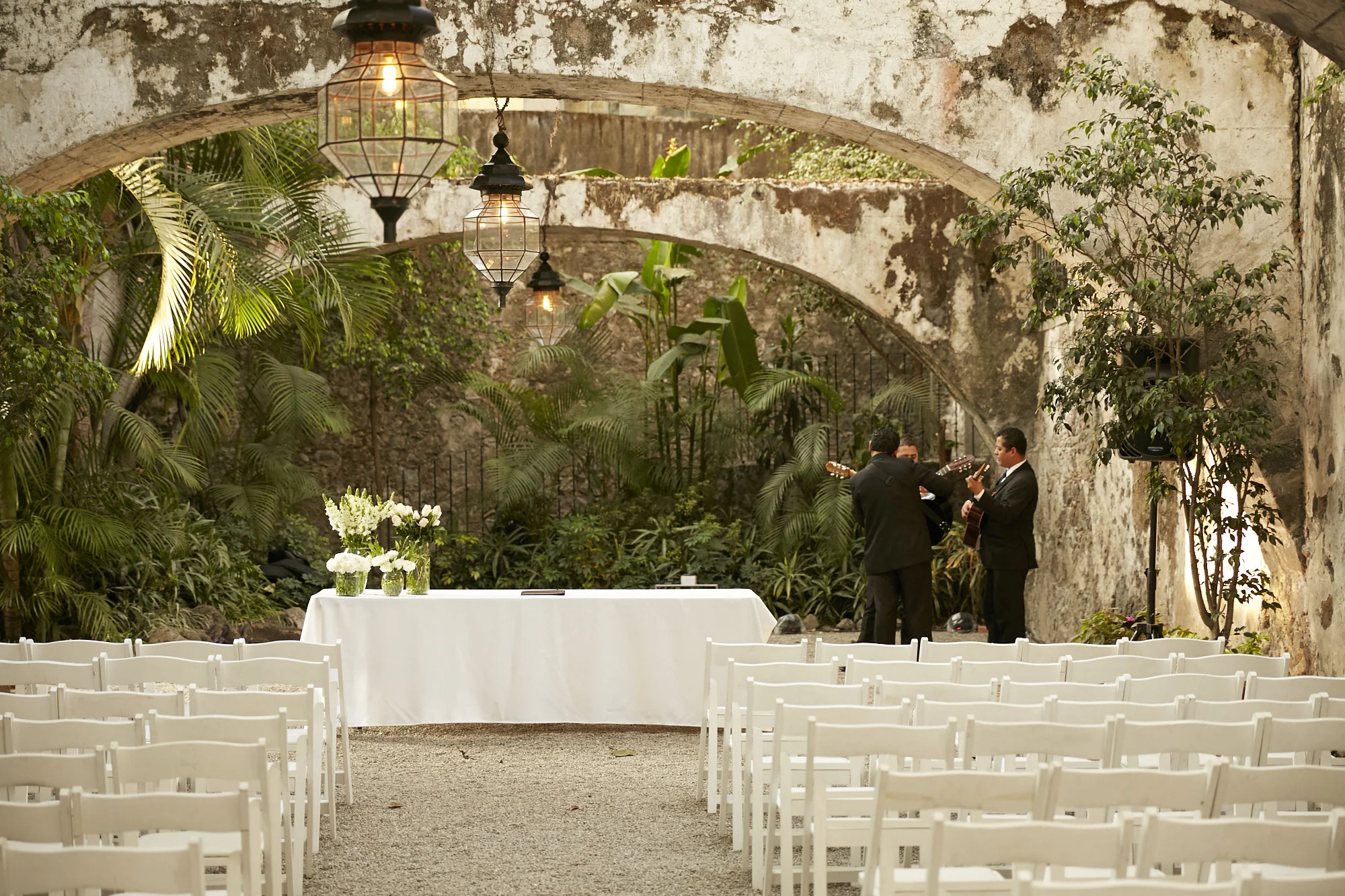 LJL_GabbyandIVan_Mexico_068.jpg