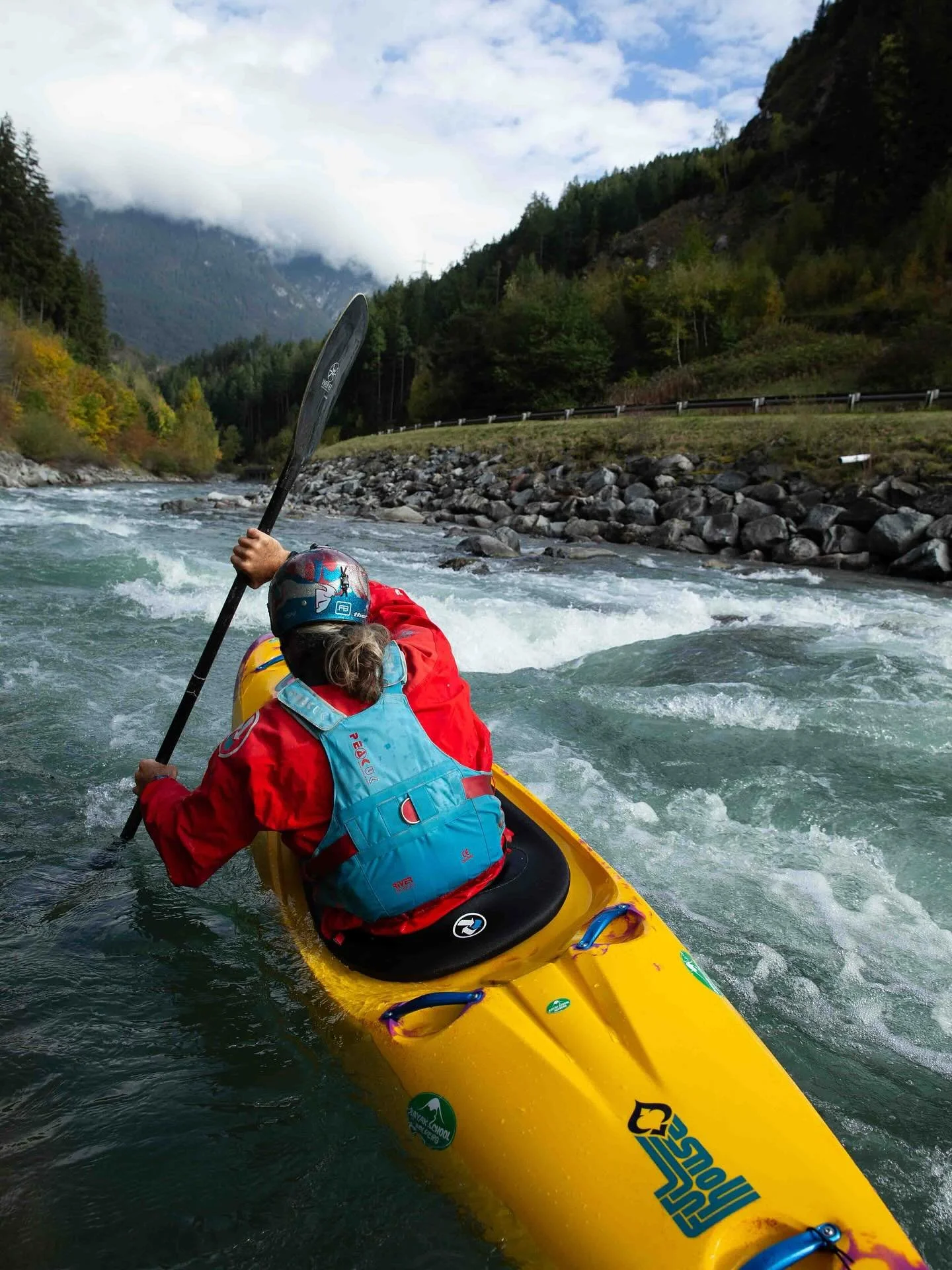 The team are enjoying some downtime at the end of the season. We have also been putting some Spade kayaks through their paces and our Peak PS kit is keeping us dry and toasty. We love the Autmn here at home in Austria 🇦🇹 
#kayaking #whitewater #aus