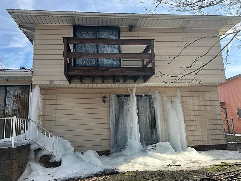 residential-water-damage-exterior-II.jpg
