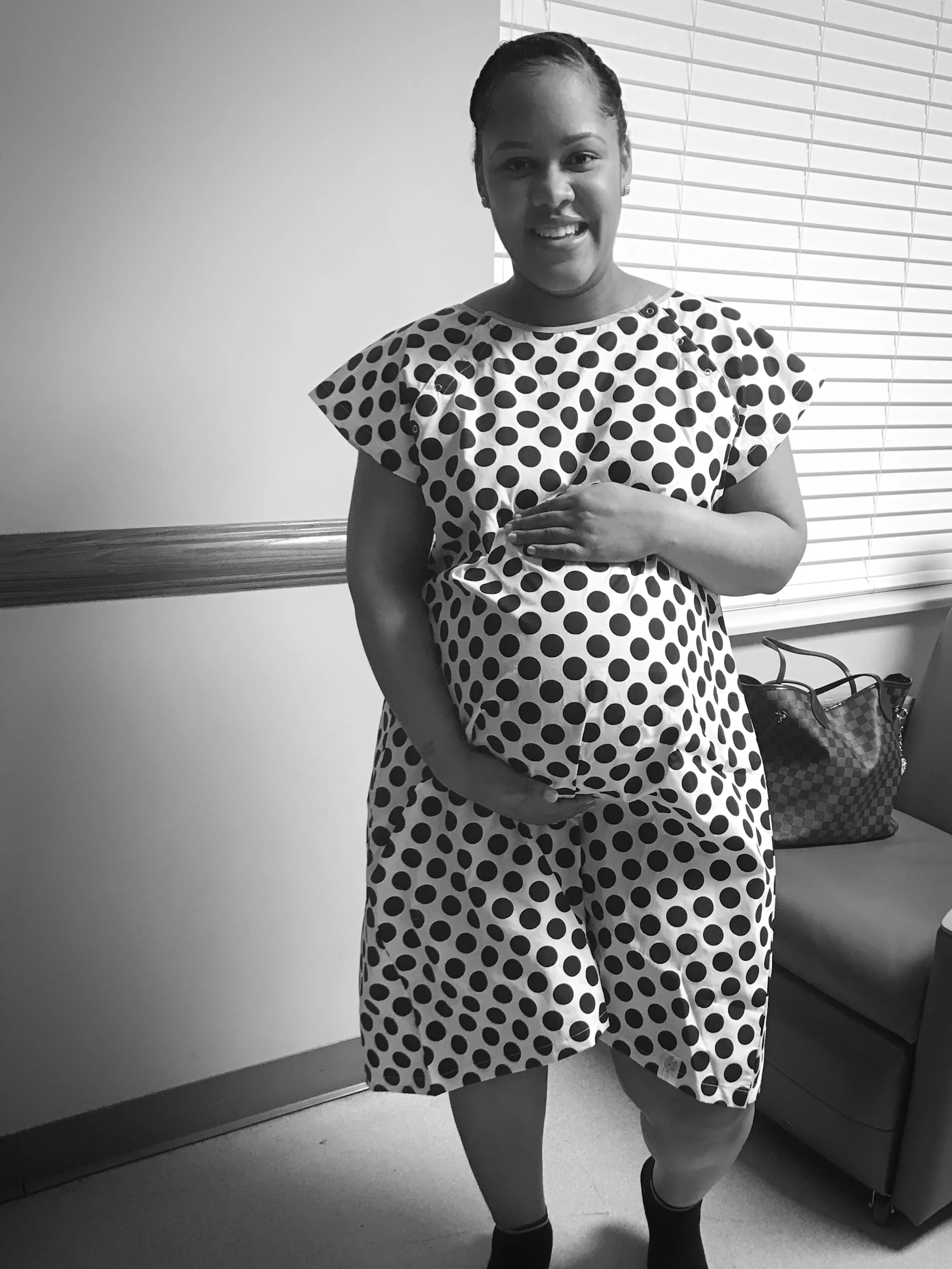 Black Pregnant Fashion Blogger - LegallyMed