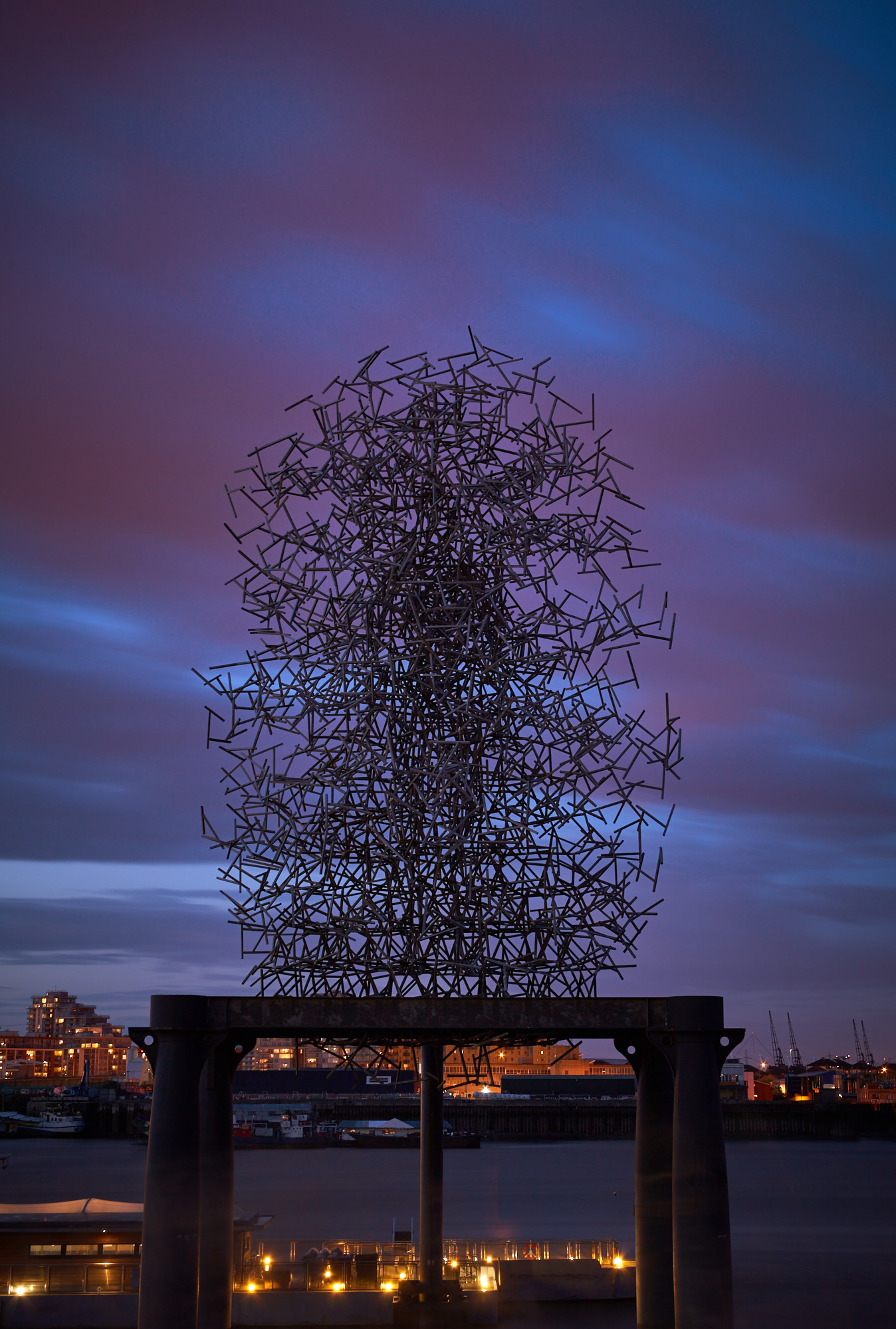 Anthony Gormley – Quantum Cloud