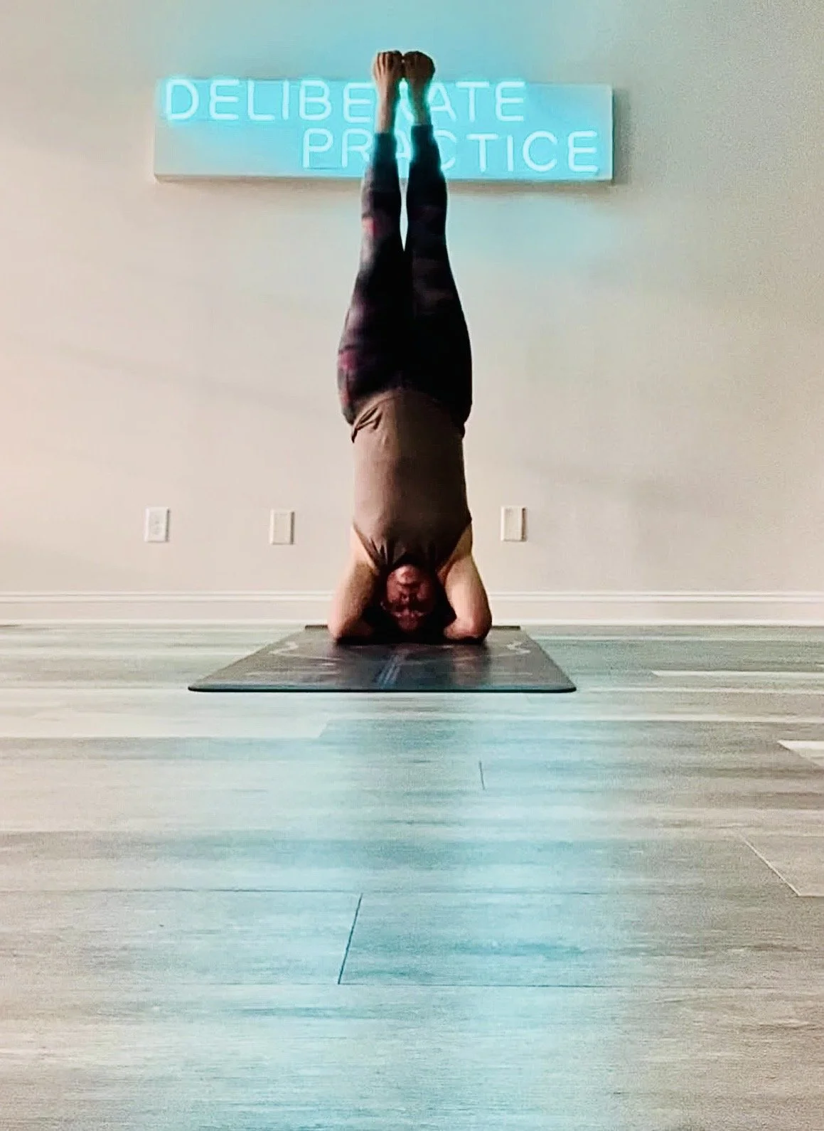 Peak Pose Pop Up (Sirsasana) with Dorian Jacobson