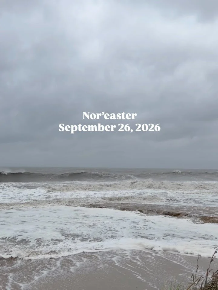 -Nor&rsquo;easter.

-Carl&rsquo;s thoughts on the nor&rsquo;easter.

-Handstand practice during the nor&rsquo;easter.😊

#noreaster #eastcoast #handstandpractice