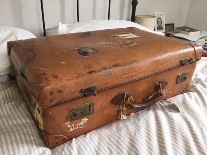 Elisabeth's suitcase