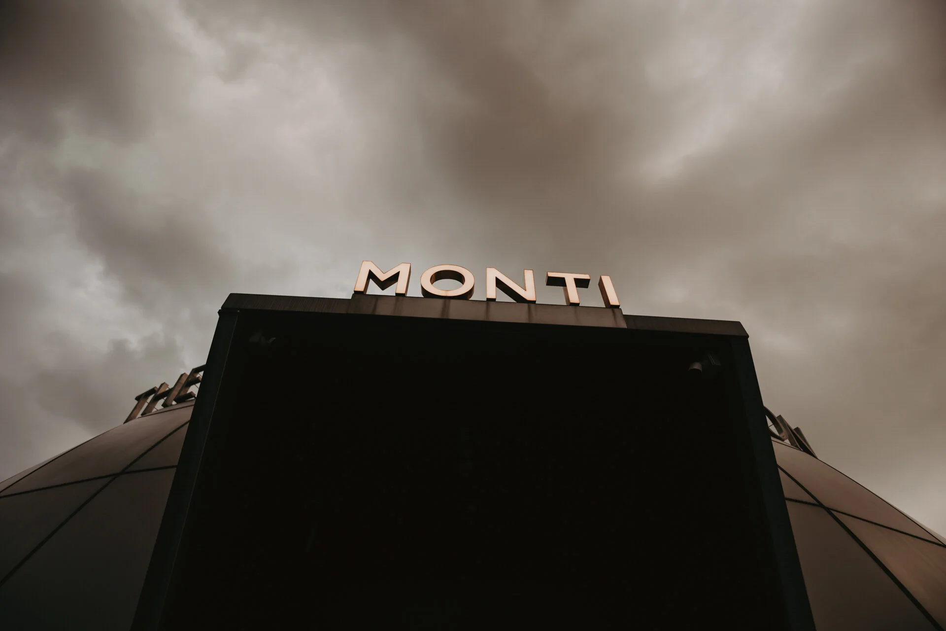 Monti Wedding-1.jpg