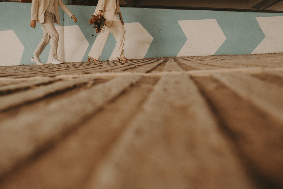 Golden Mile Photoshoot2.gif