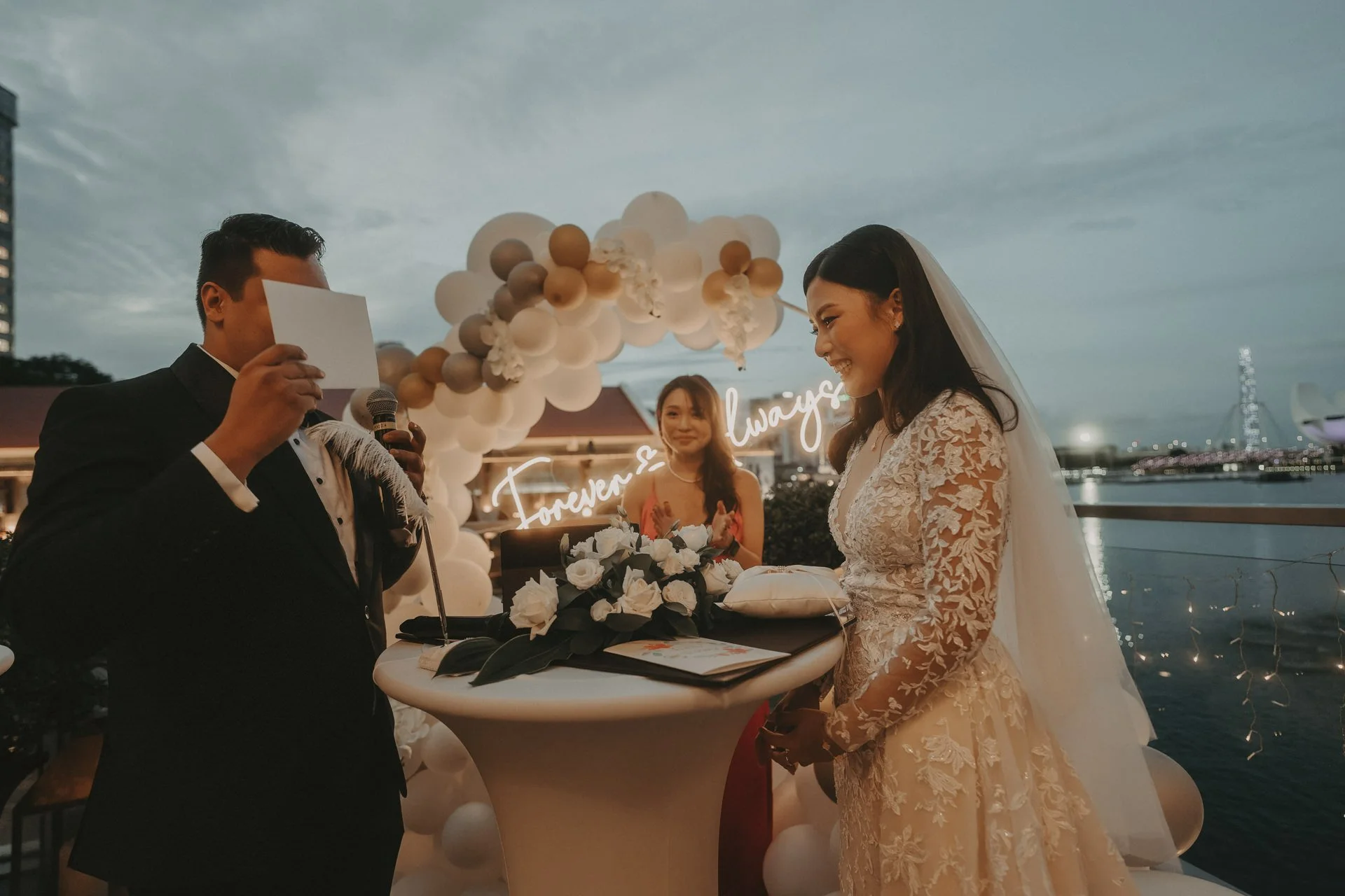 Fullerton Bay Hotel Wedding84.jpg