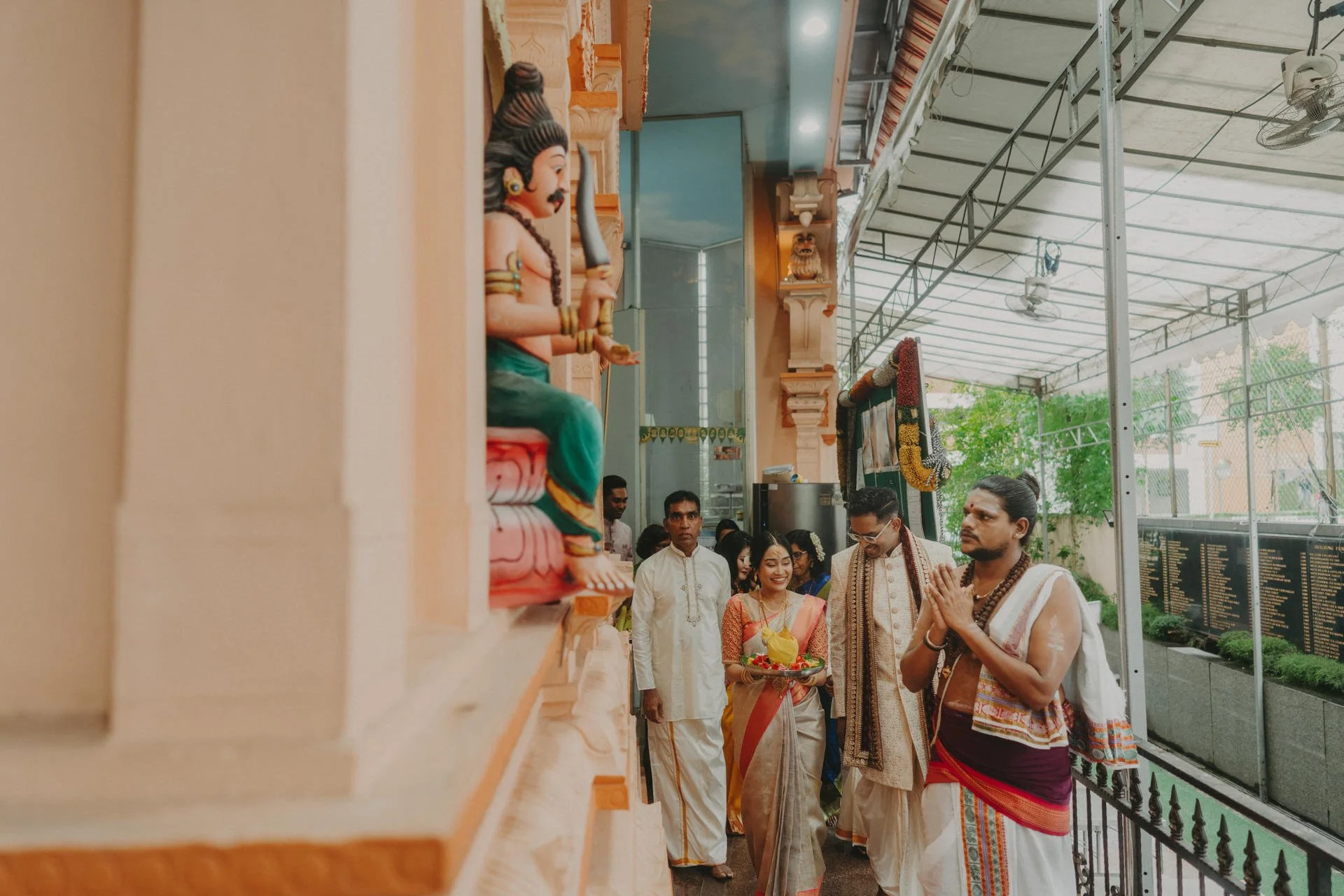 Sri Darma Muneeswaran Temple Wedding33.jpg