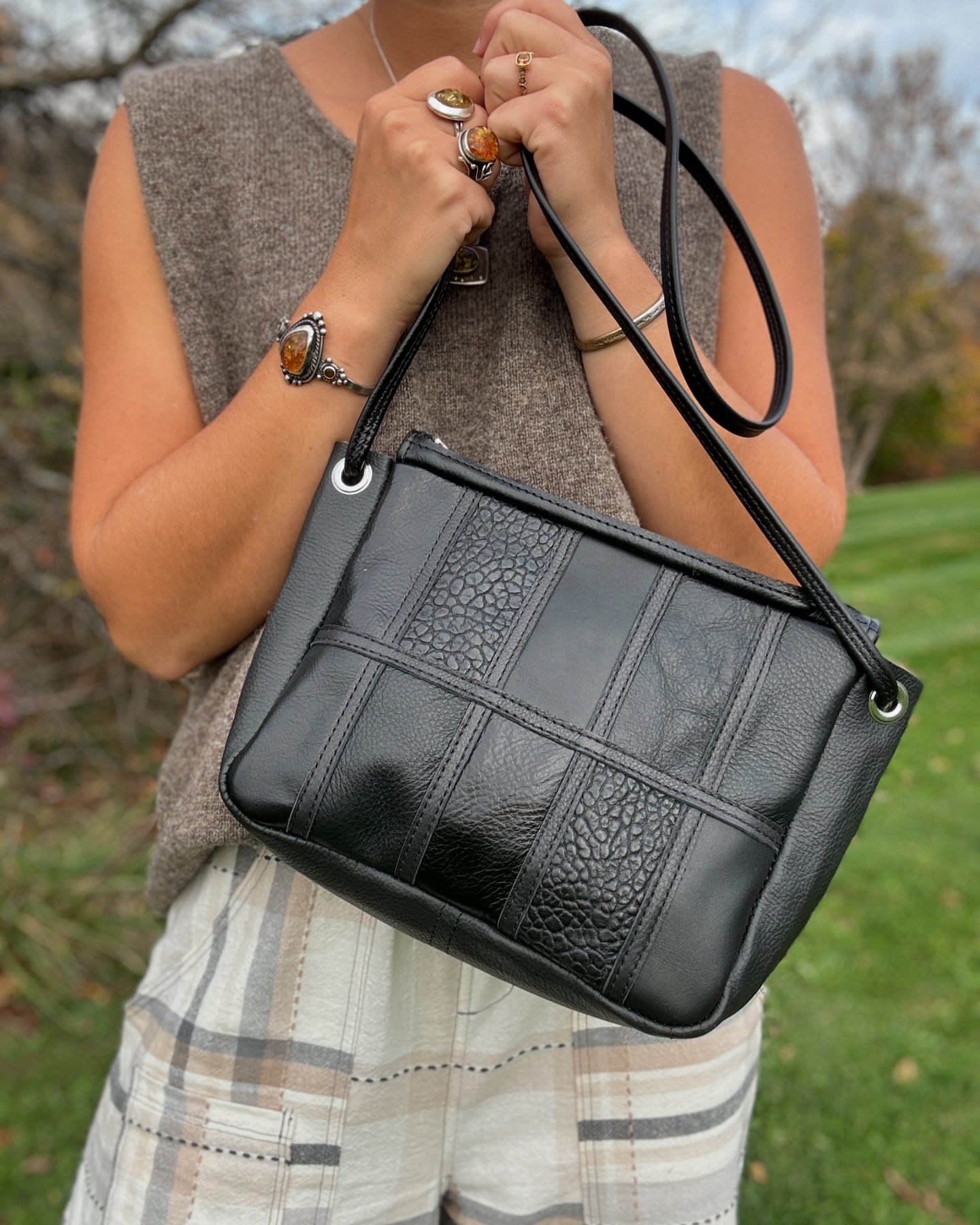 It&rsquo;s been a minute since I&rsquo;ve made a new style bag so I&rsquo;m pretty excited about this next collection drop 
🐦&zwj;⬛🐃🕷️
I&rsquo;ll have about 12 or so of the new style available tonight at 7pm eastern time! 
&bull;
9&rdquo; zipper 
