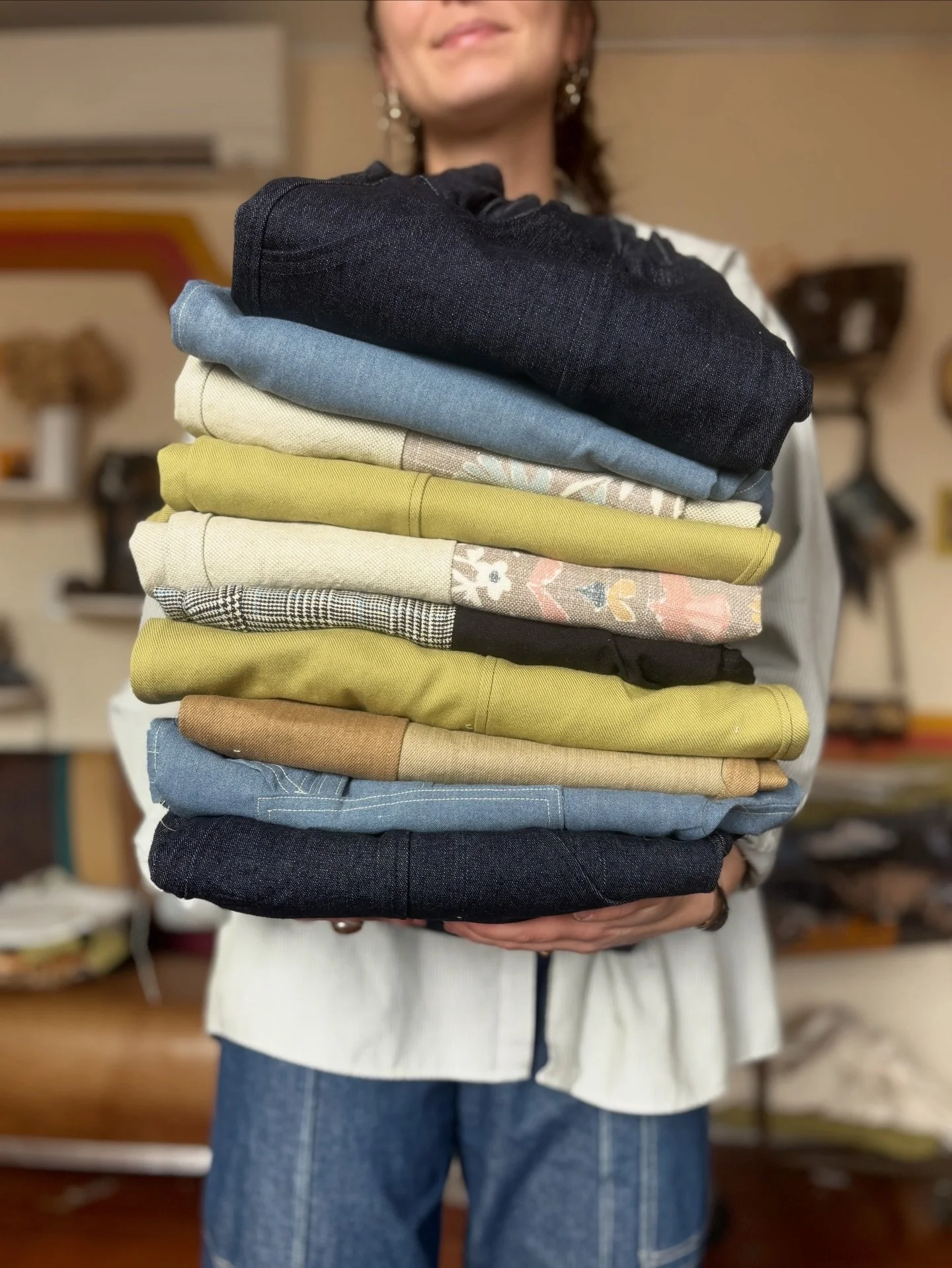 What a pleasure it&rsquo;s been sewing up your Curry Pants from the last drop :) I&rsquo;m giddy to start dreaming up the next batch &bull; Thank you Thank you &bull; slow fashion takes time, but I promise it&rsquo;s worth the wait 
&bull;
#currypant