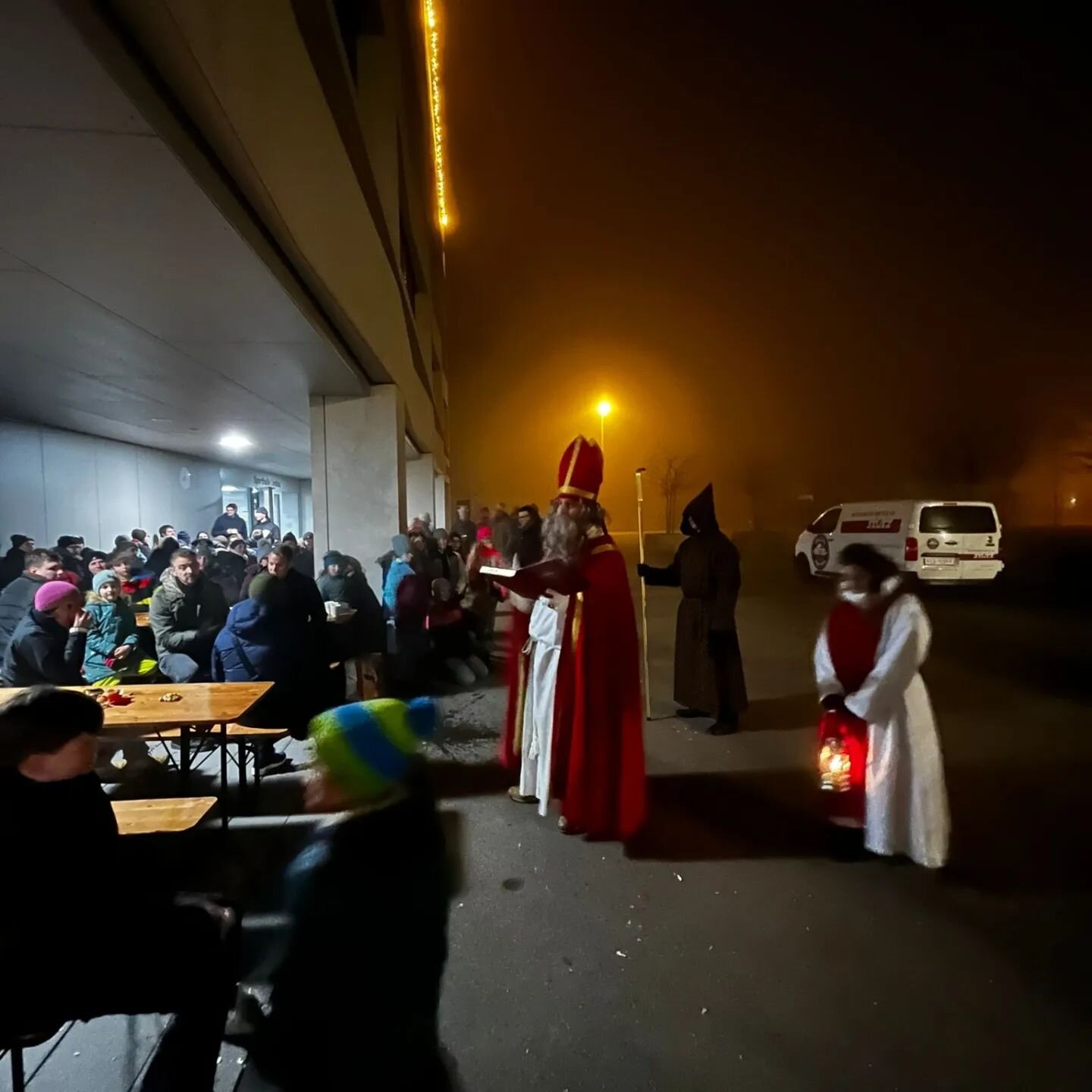 Zum Abschluss des Jahres 2023 genoss die HCR-Familie einen gem&uuml;tlichen Weihnachtsanlass vor der Lindau.

🧑&zwj;🎄Au de Samichlaus hed &ouml;ppis z's&auml;ge gha🧑&zwj;🎄

Wir w&uuml;nschen allen frohe Festtage und einen tollen Start in das neue