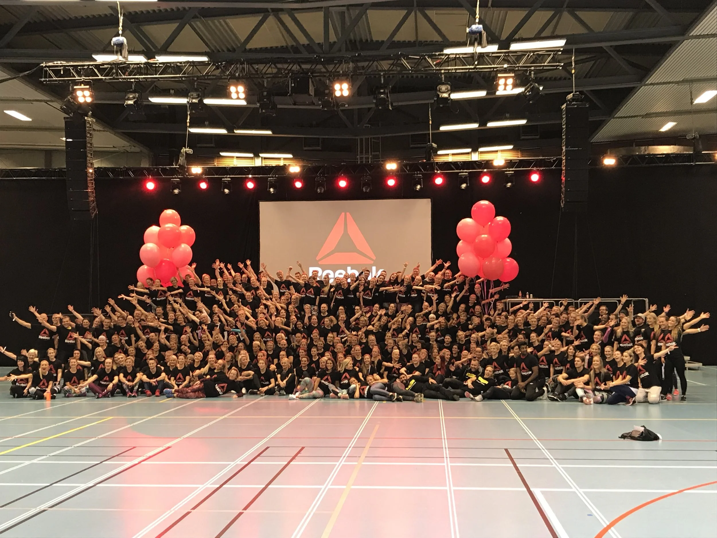 Reebok fellesbilde i flerbrukshallen lørdag 18.november! 