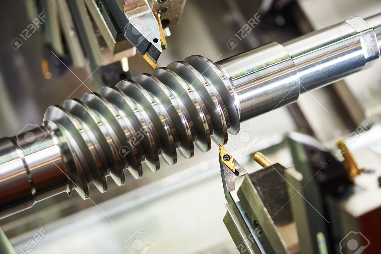 41575429-metalworking-industry-cutting-tool-processing-steel-metal-spiral-pinion-or-worm-screw-shaft-on-lathe-Stock-Photo.jpg