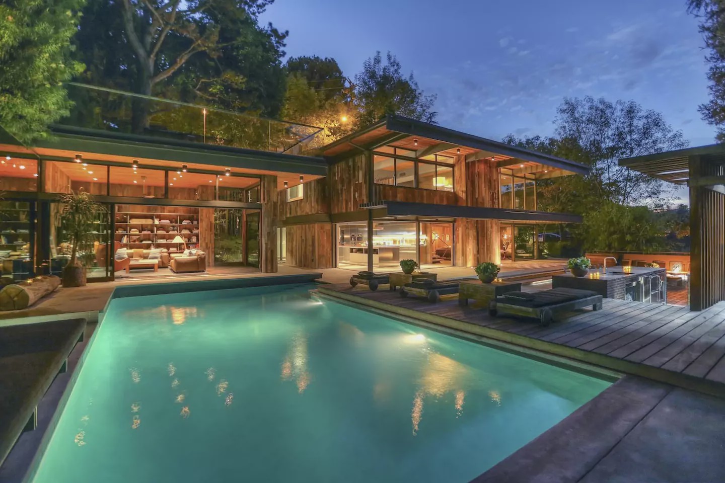 Buff & Hensman House | Airbnb