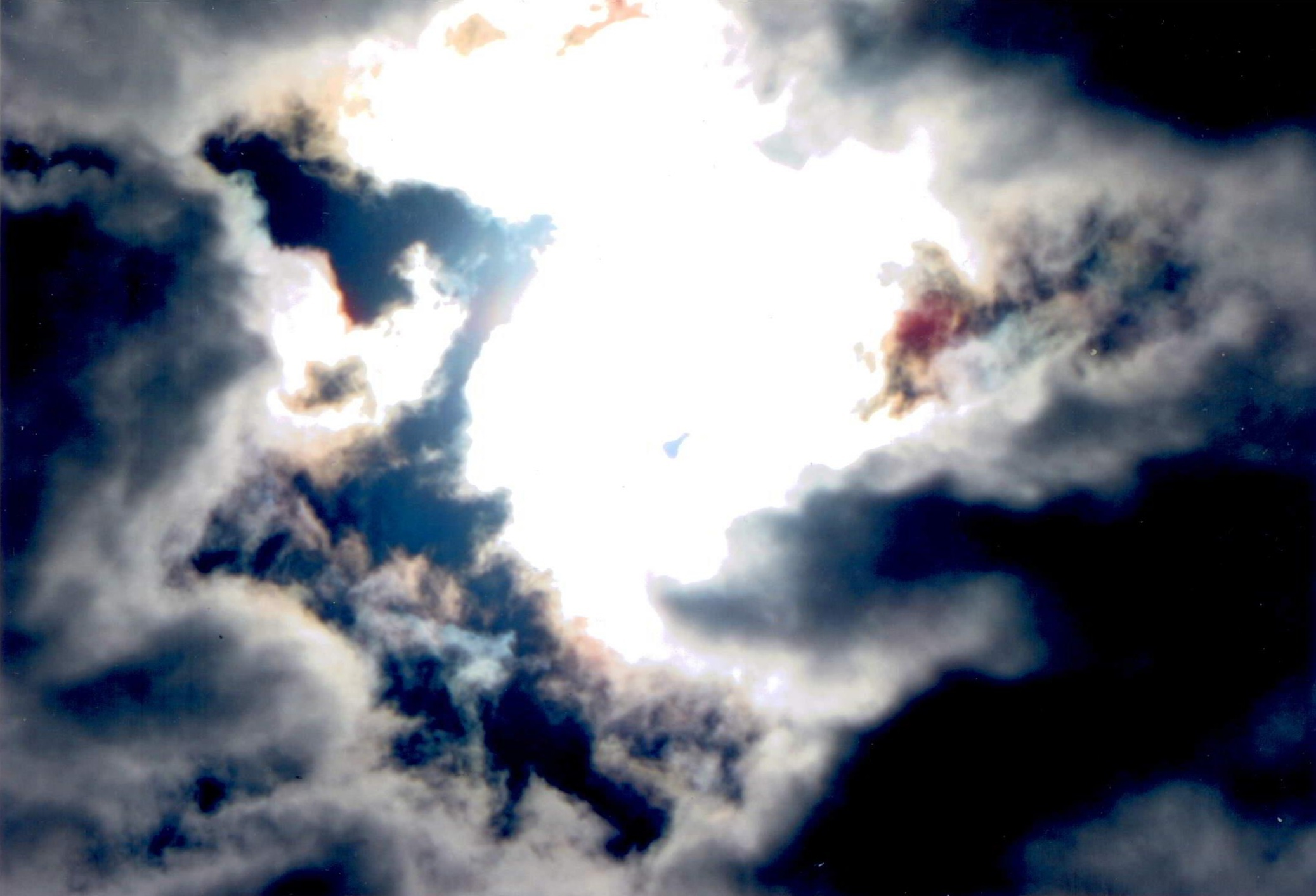 In this photo they are called spirits of campestri. They have fun distracting people and making people get into car accidents. GOD UNIVERSE is going to war to destroy these solar spirits and to bring peace on earth in this new world. May the peace of GOD UNIVERSE descend upon each one and purify our families with peace and prosperity for eternity.